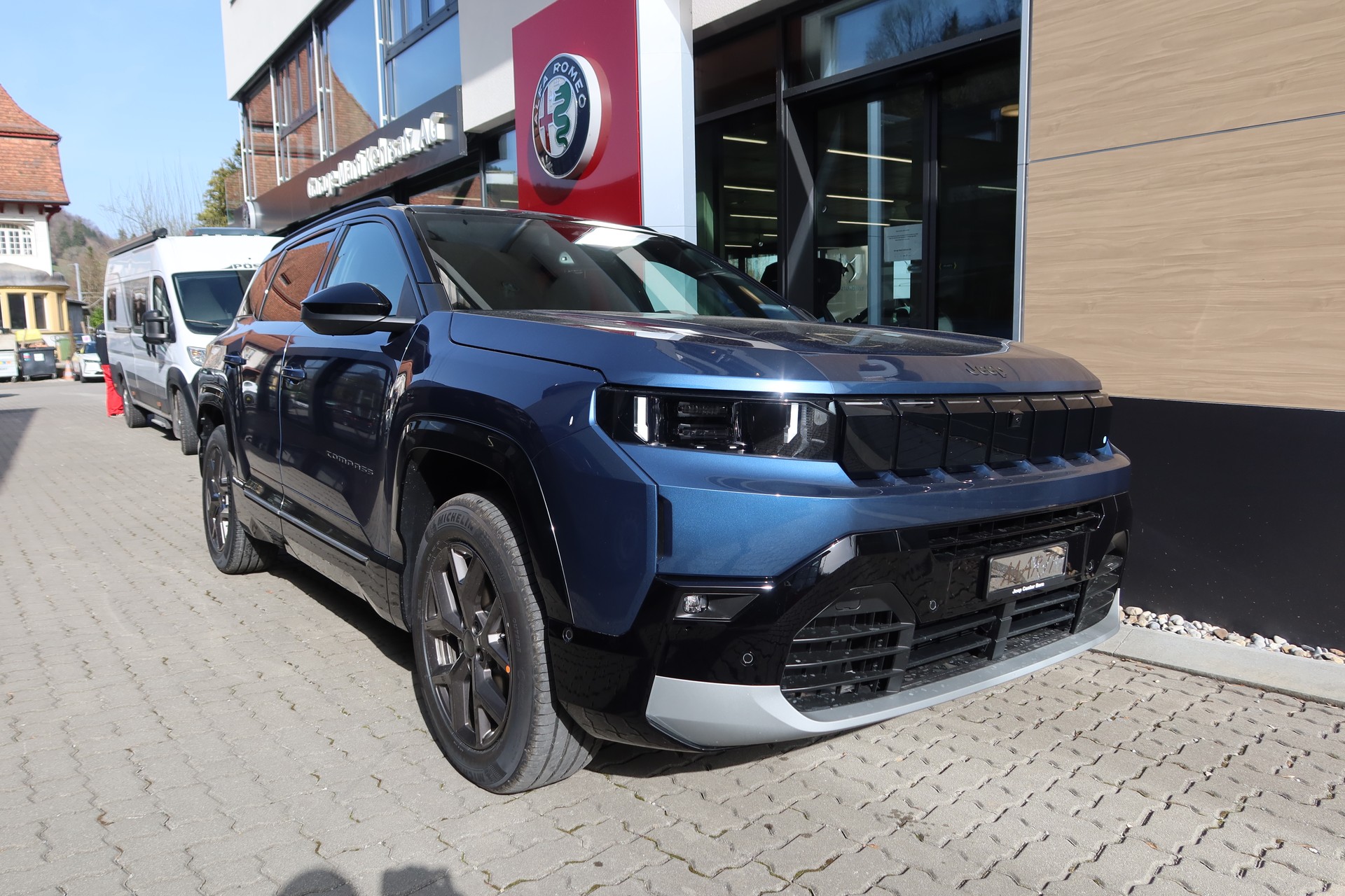 JEEP Compass 1.2 T e-Hybrid Fi-image-0