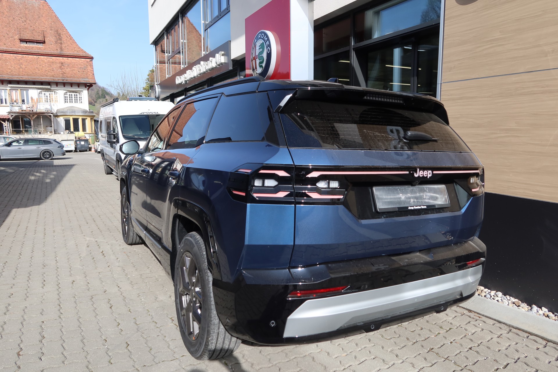 JEEP Compass 1.2 T e-Hybrid Fi-image-4