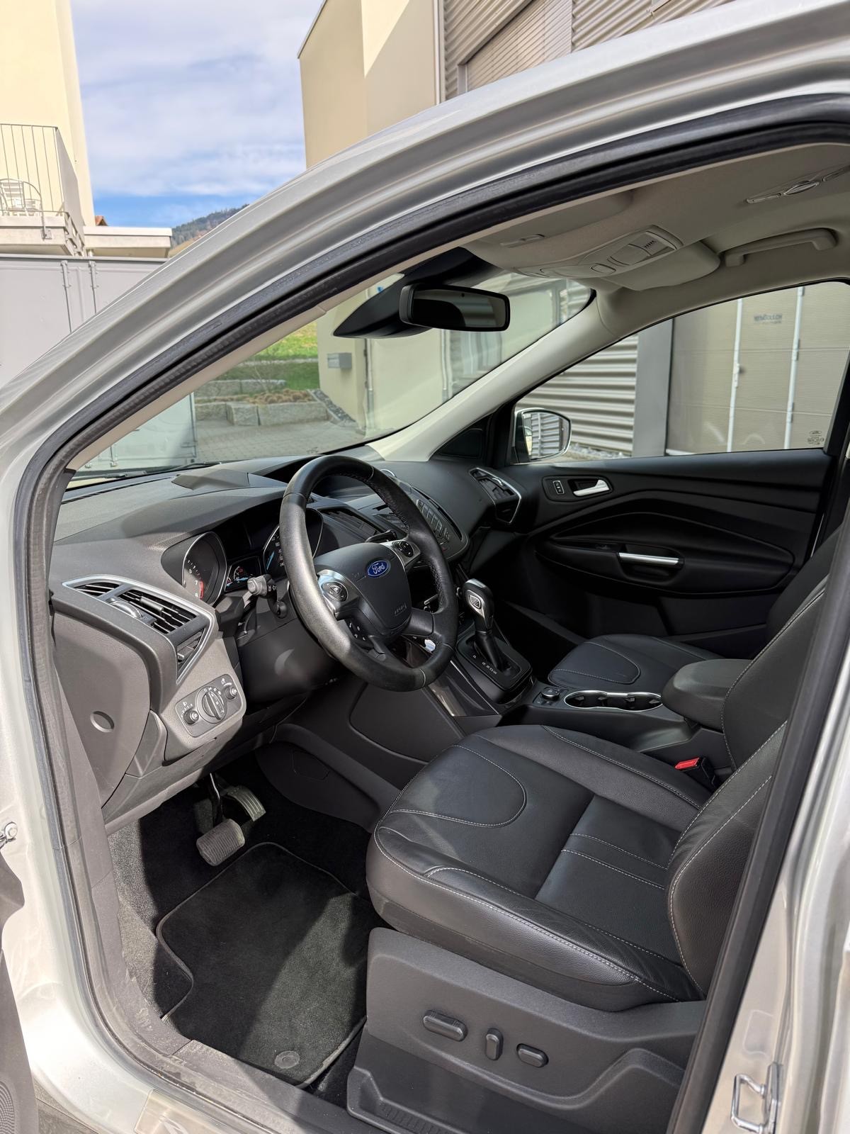 FORD Kuga 1.6 SCTi Titanium 4WD Automatic-image-7