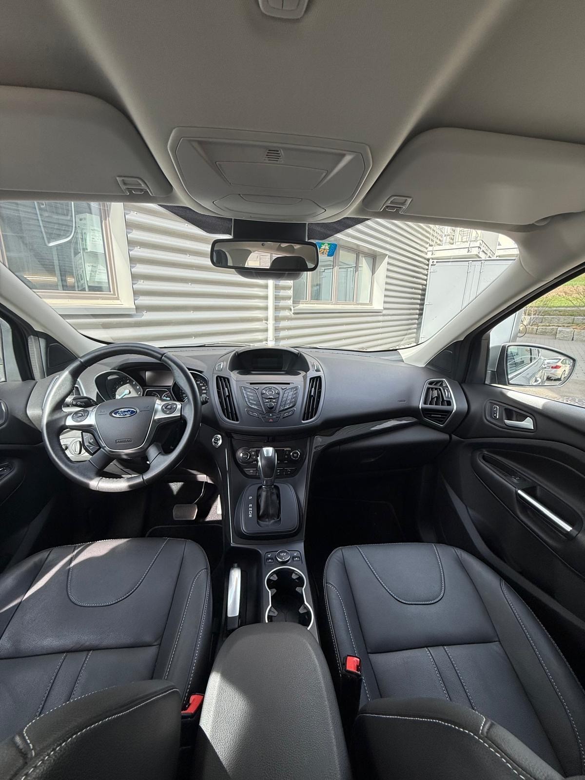 FORD Kuga 1.6 SCTi Titanium 4WD Automatic-image-6