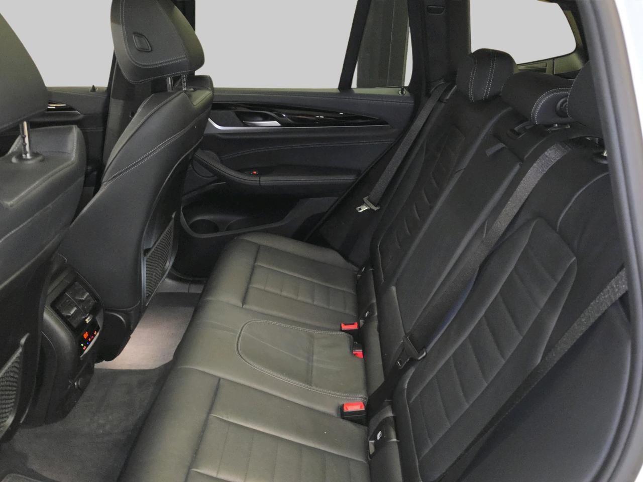 BMW X3 M40i-image-16