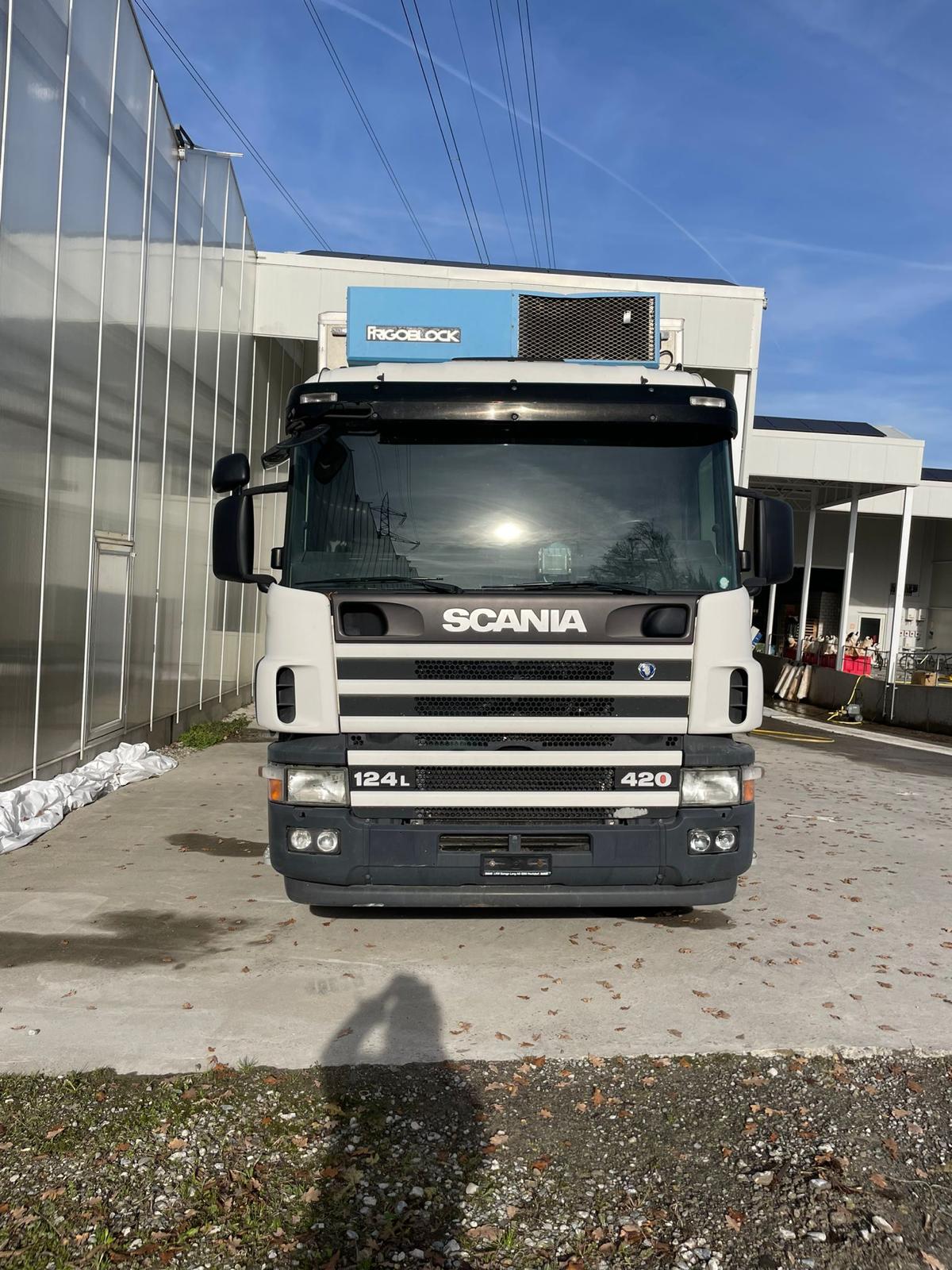 SCANIA P124 LB 4x2