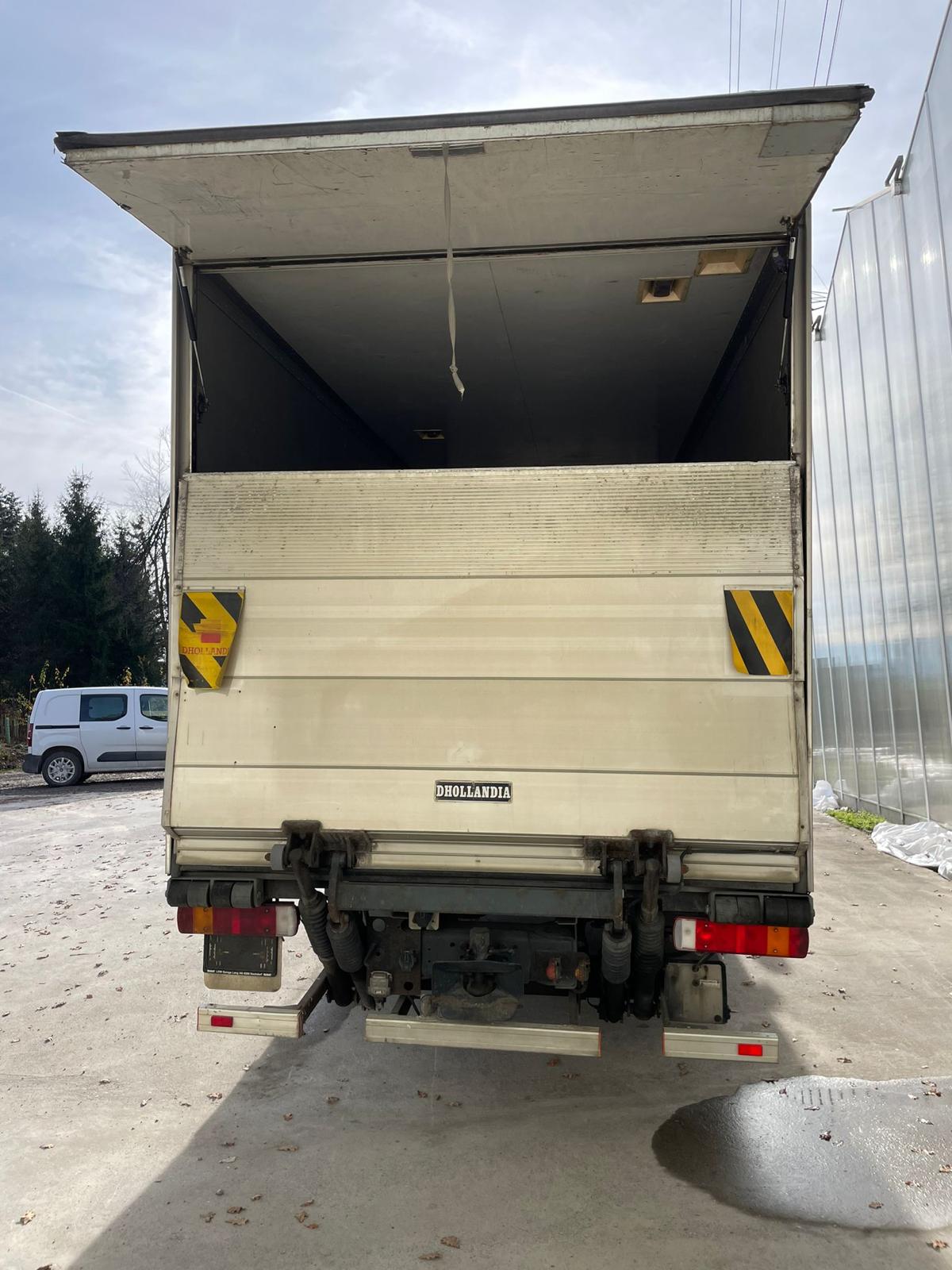 SCANIA P124 LB 4x2-image-5