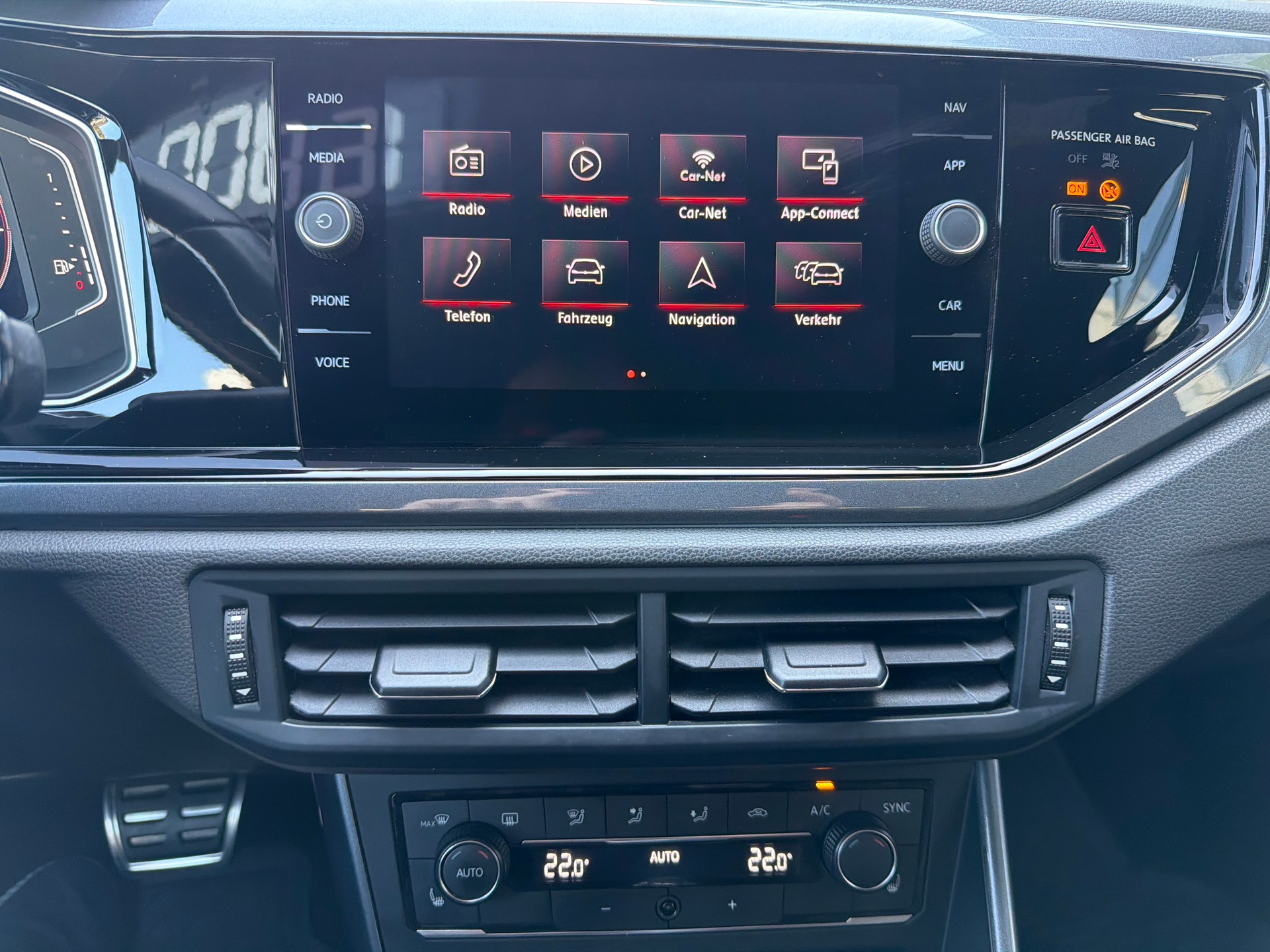VW Polo 2.0 TSI GTI DSG-image-12