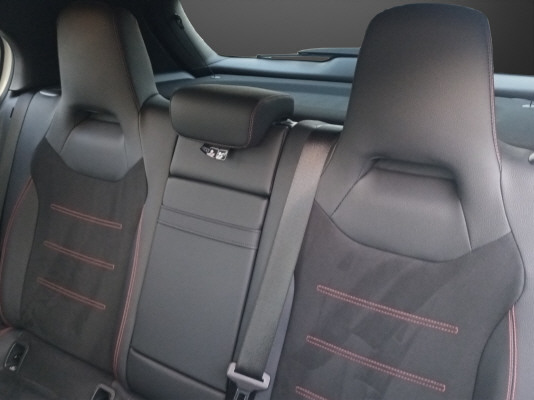 MERCEDES-BENZ A 180-image-9