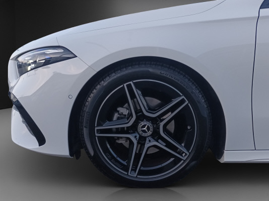 MERCEDES-BENZ A 180-image-5