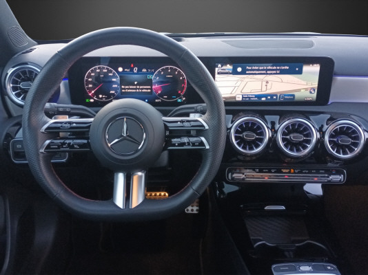 MERCEDES-BENZ A 180-image-8