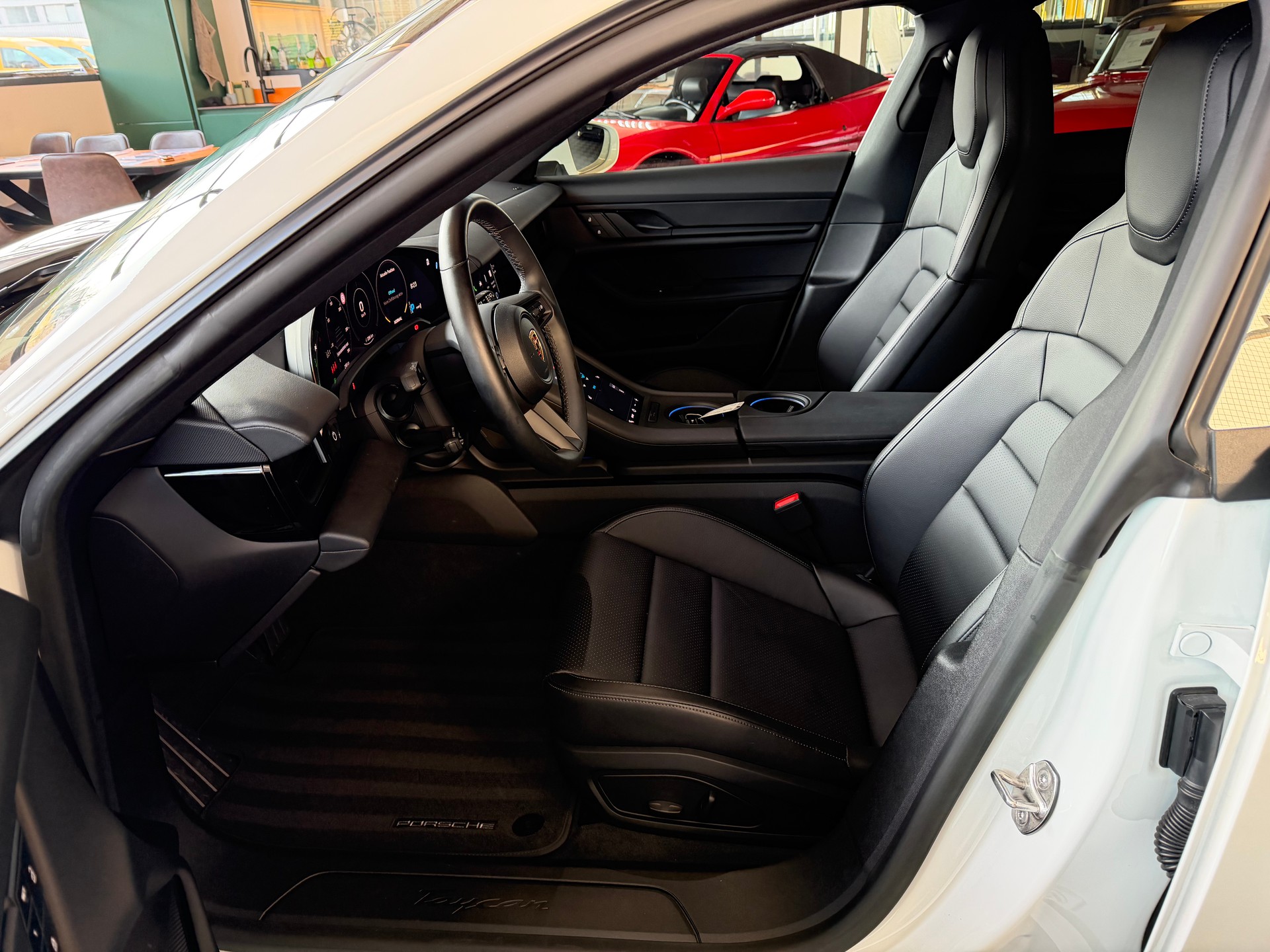 PORSCHE Taycan Sport Turismo Performance 79,2kWh-image-12