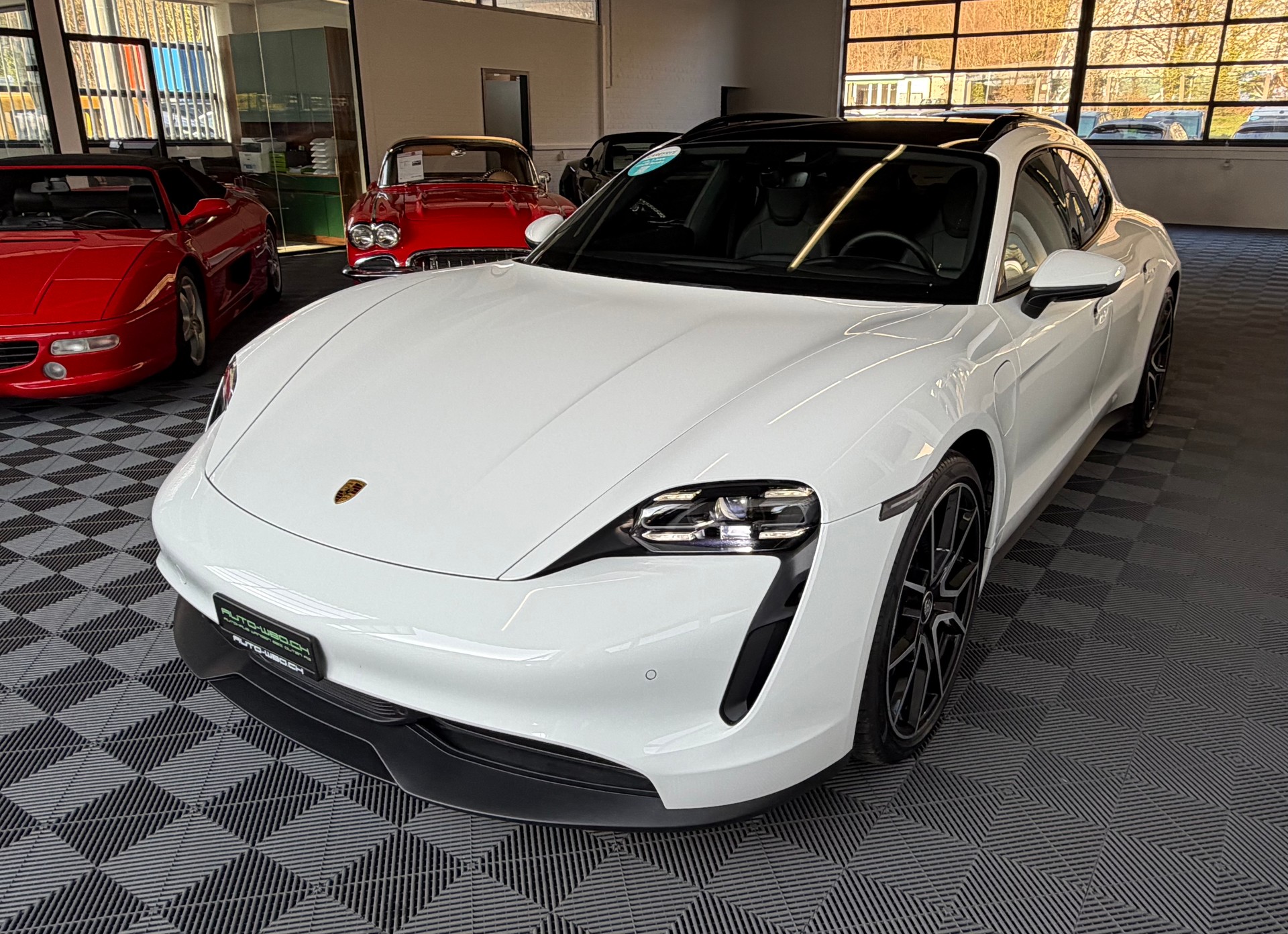 PORSCHE Taycan Sport Turismo Performance 79,2kWh-image-5