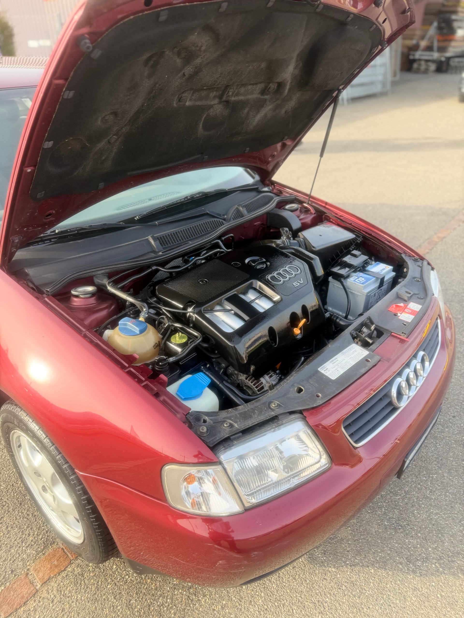AUDI A3 1.8 Attraction-image-15