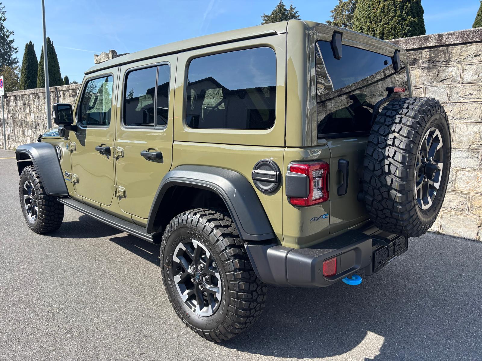 JEEP Wrangler 2.0 PHEV Unlimited Rubicon Automatic Soft Top-image-2
