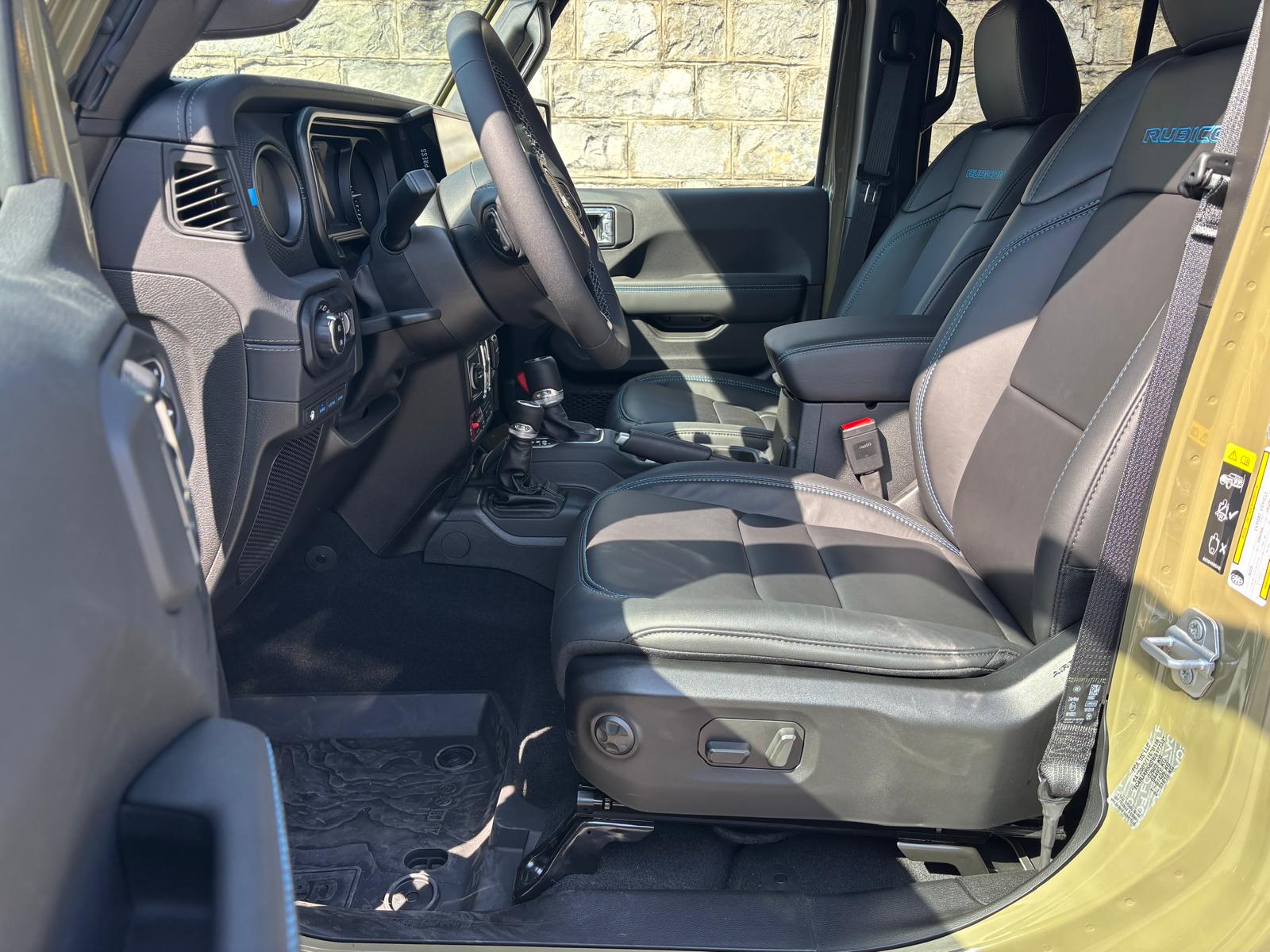 JEEP Wrangler 2.0 PHEV Unlimited Rubicon Automatic Soft Top-image-6