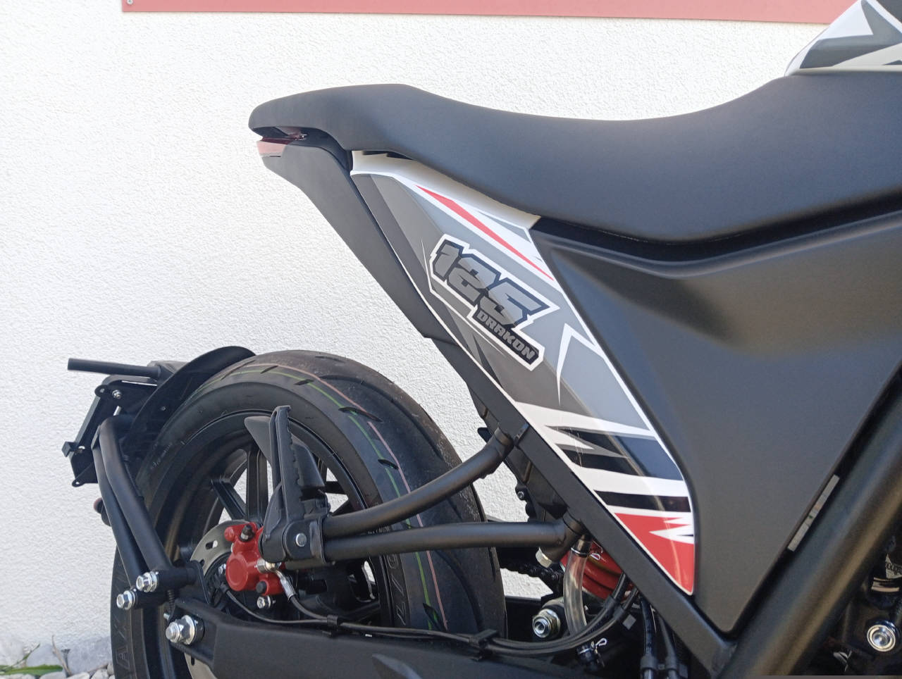 MALAGUTI Drakon 125 ABS-image-9