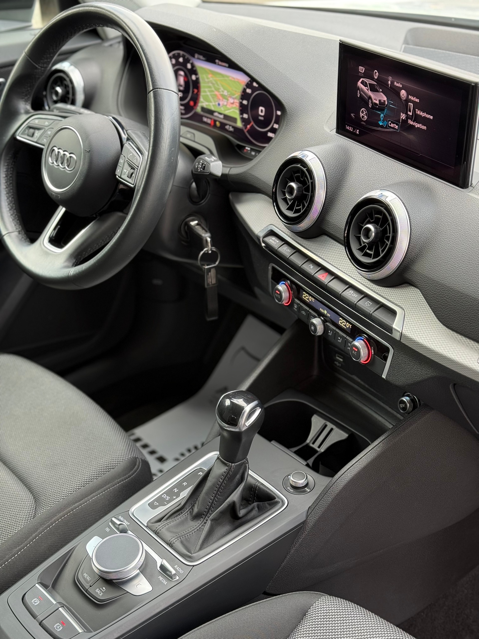 AUDI Q2 35 TFSI S line S-tronic-image-22