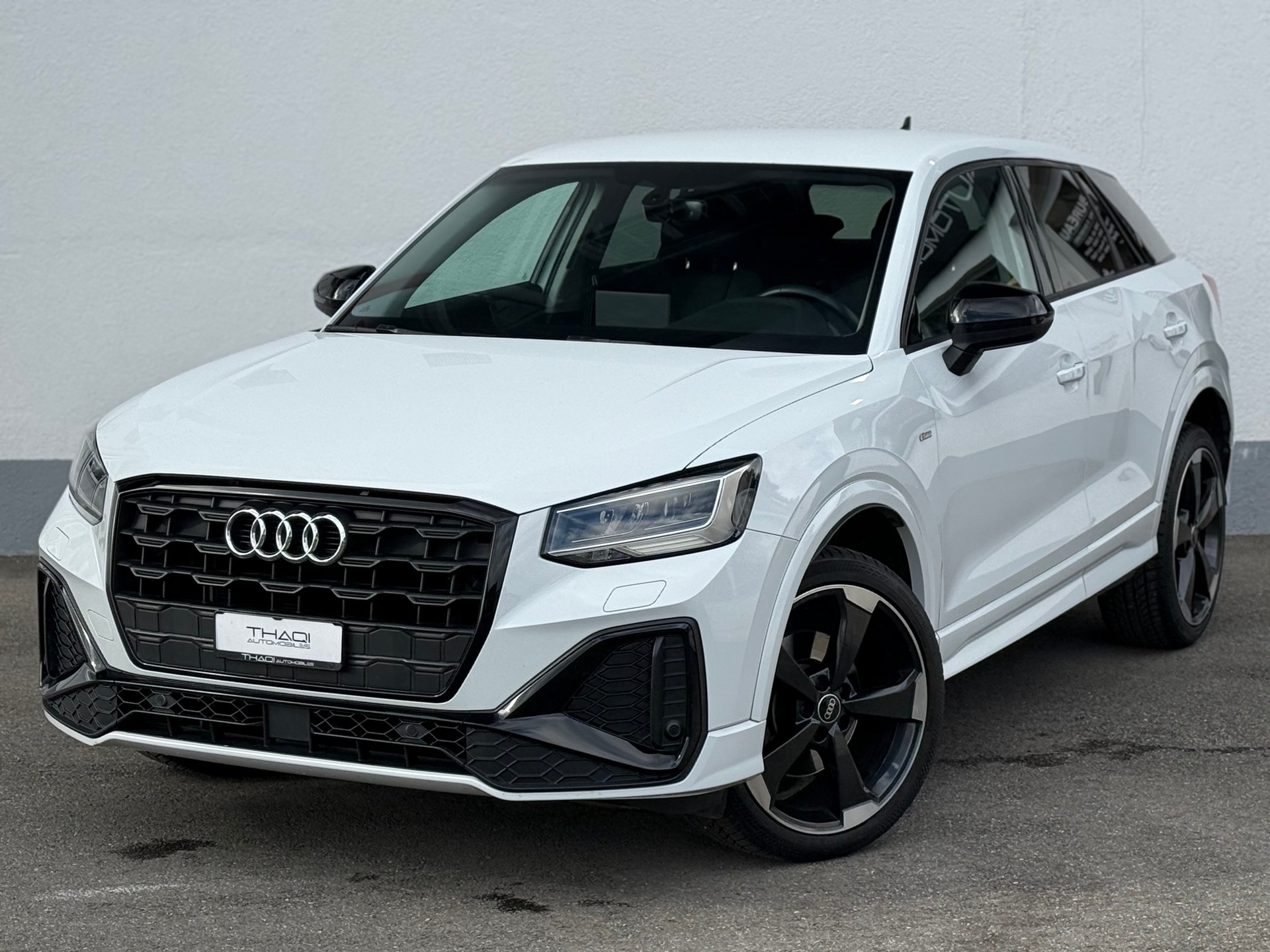AUDI Q2 35 TFSI S line S-tronic-image-1