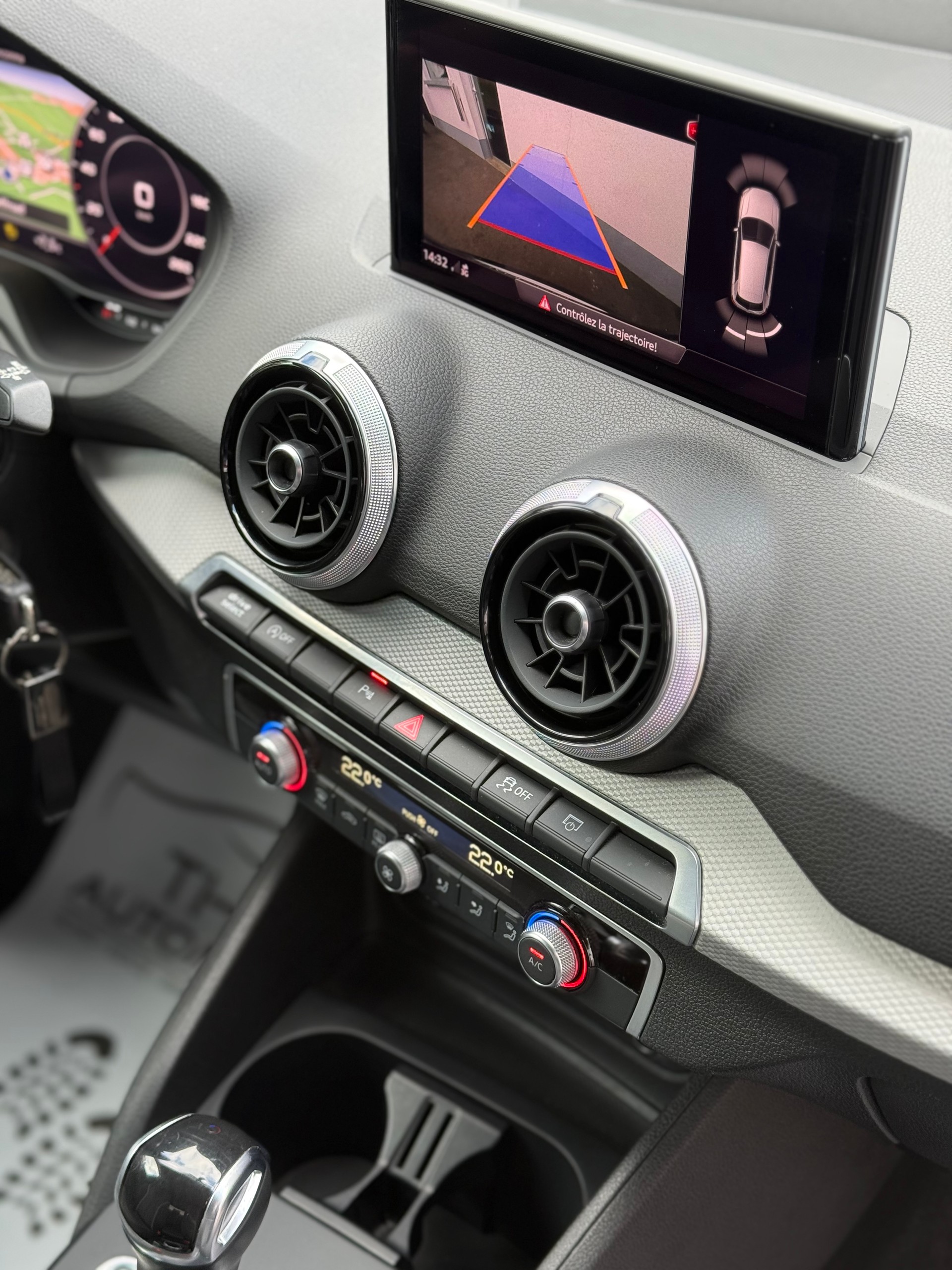 AUDI Q2 35 TFSI S line S-tronic-image-23