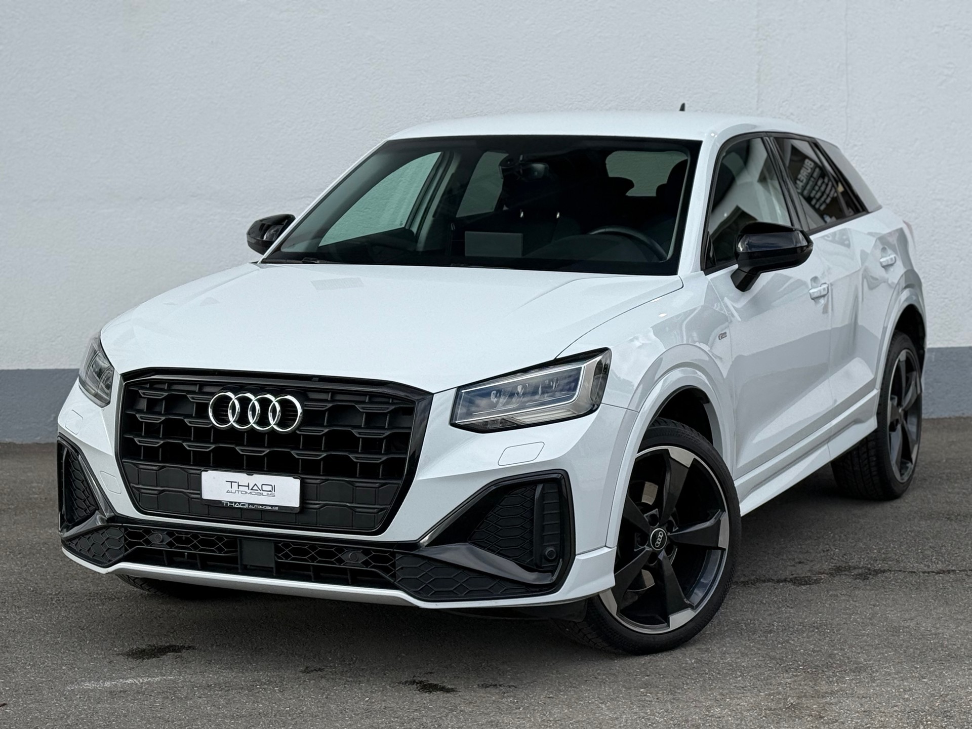 AUDI Q2 35 TFSI S line S-tronic-image-0