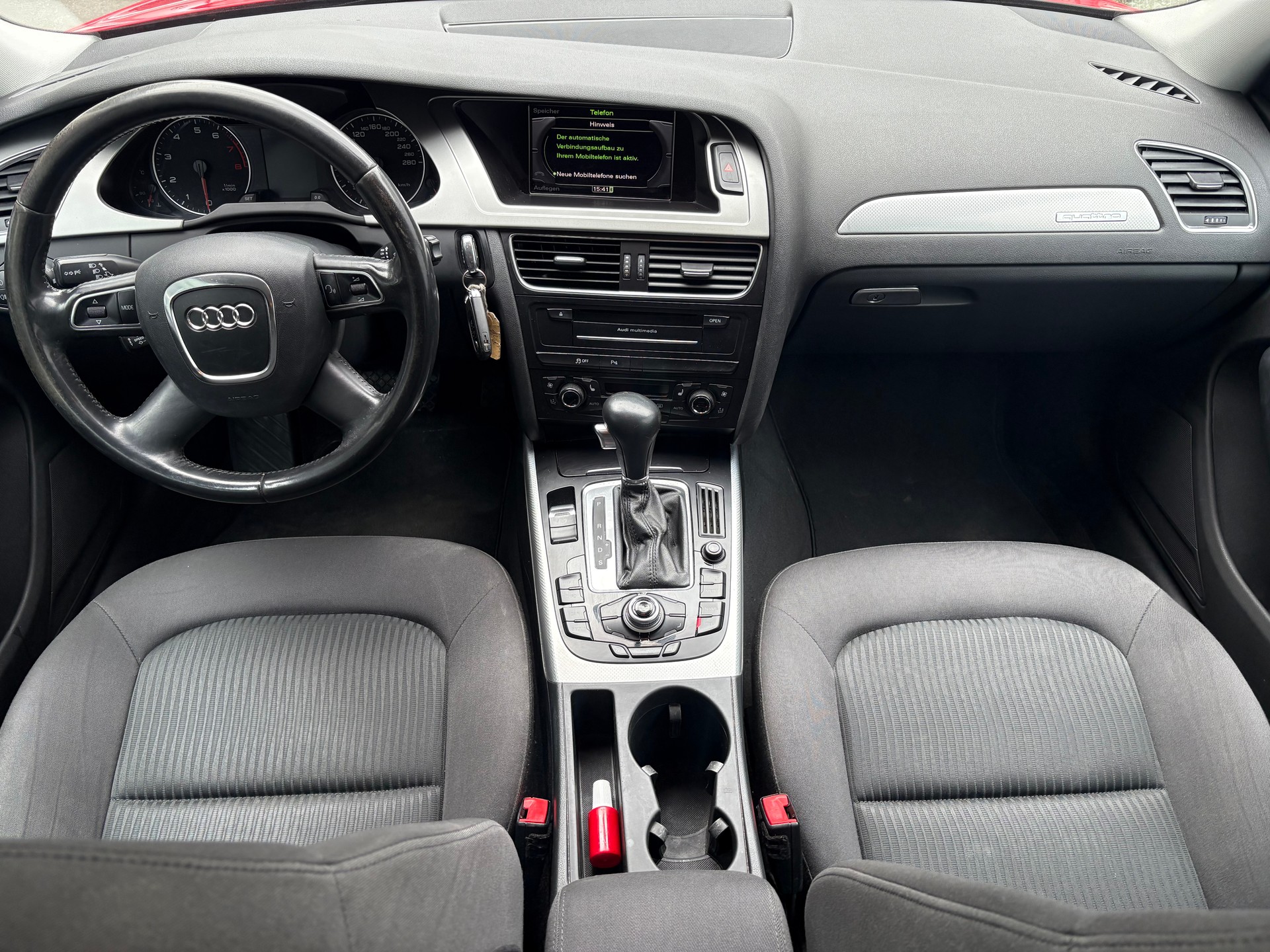 AUDI A4 Avant 2.0 TFSI quattro S-tronic-image-9