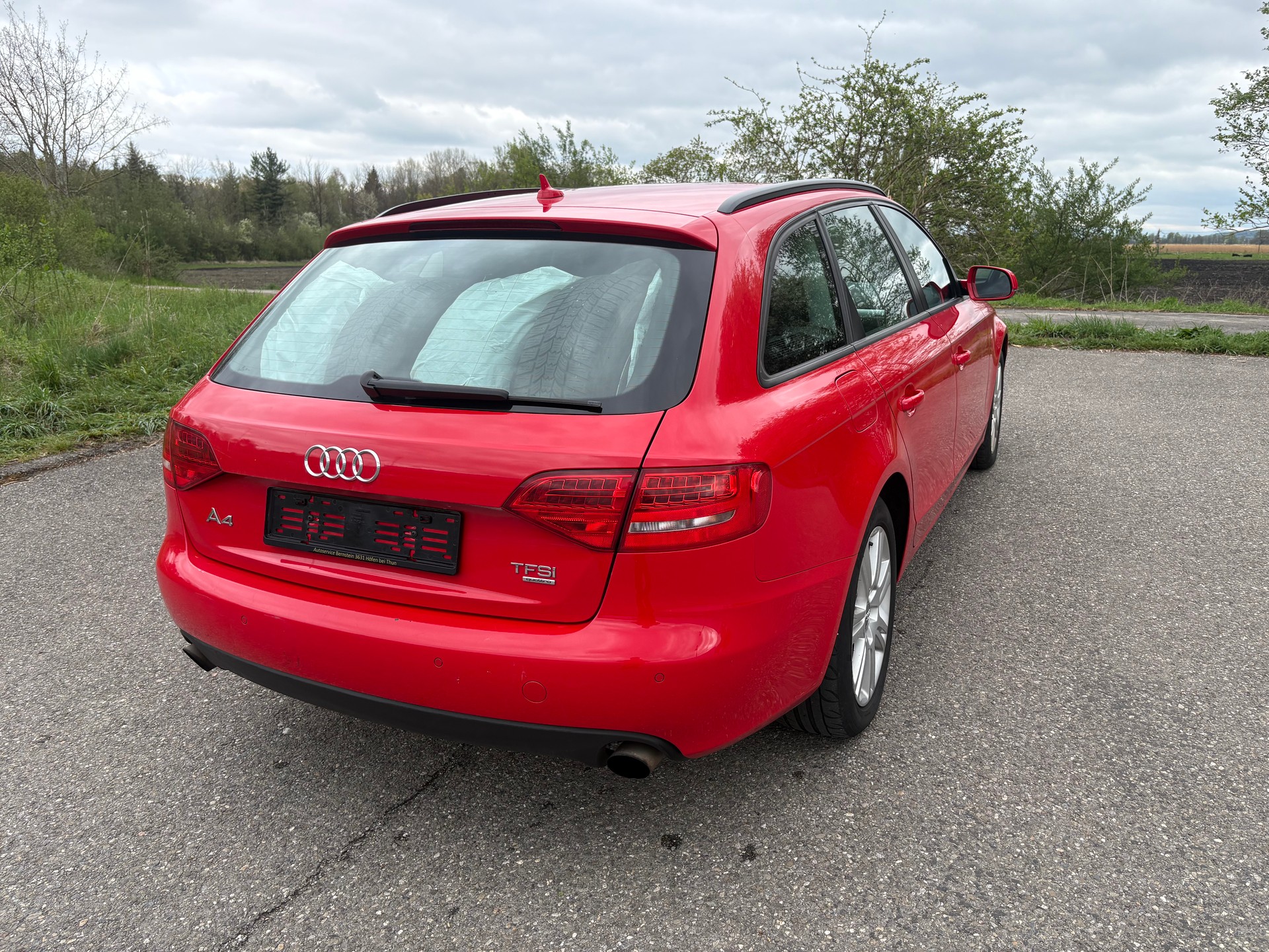 AUDI A4 Avant 2.0 TFSI quattro S-tronic-image-4