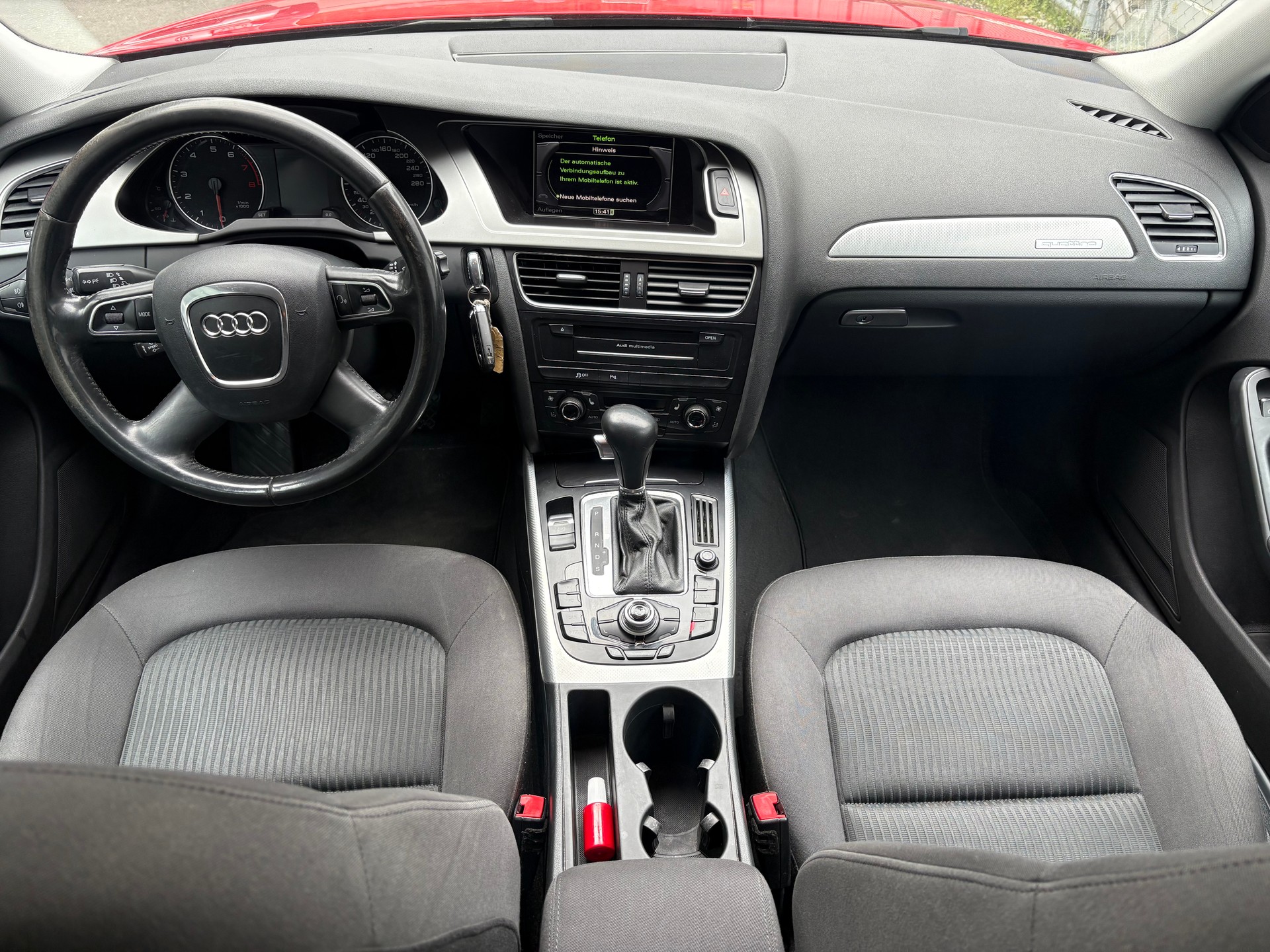 AUDI A4 Avant 2.0 TFSI quattro S-tronic-image-12