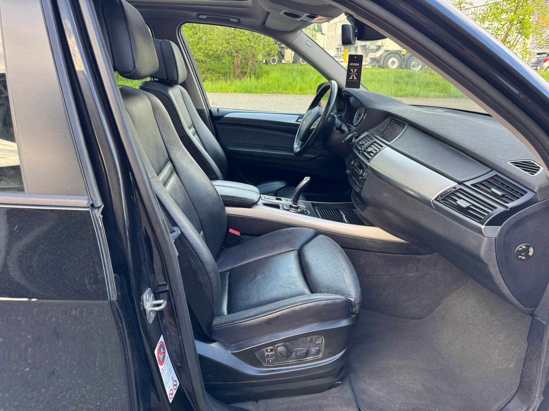 BMW X5 xDrive 35i Steptronic-image-11