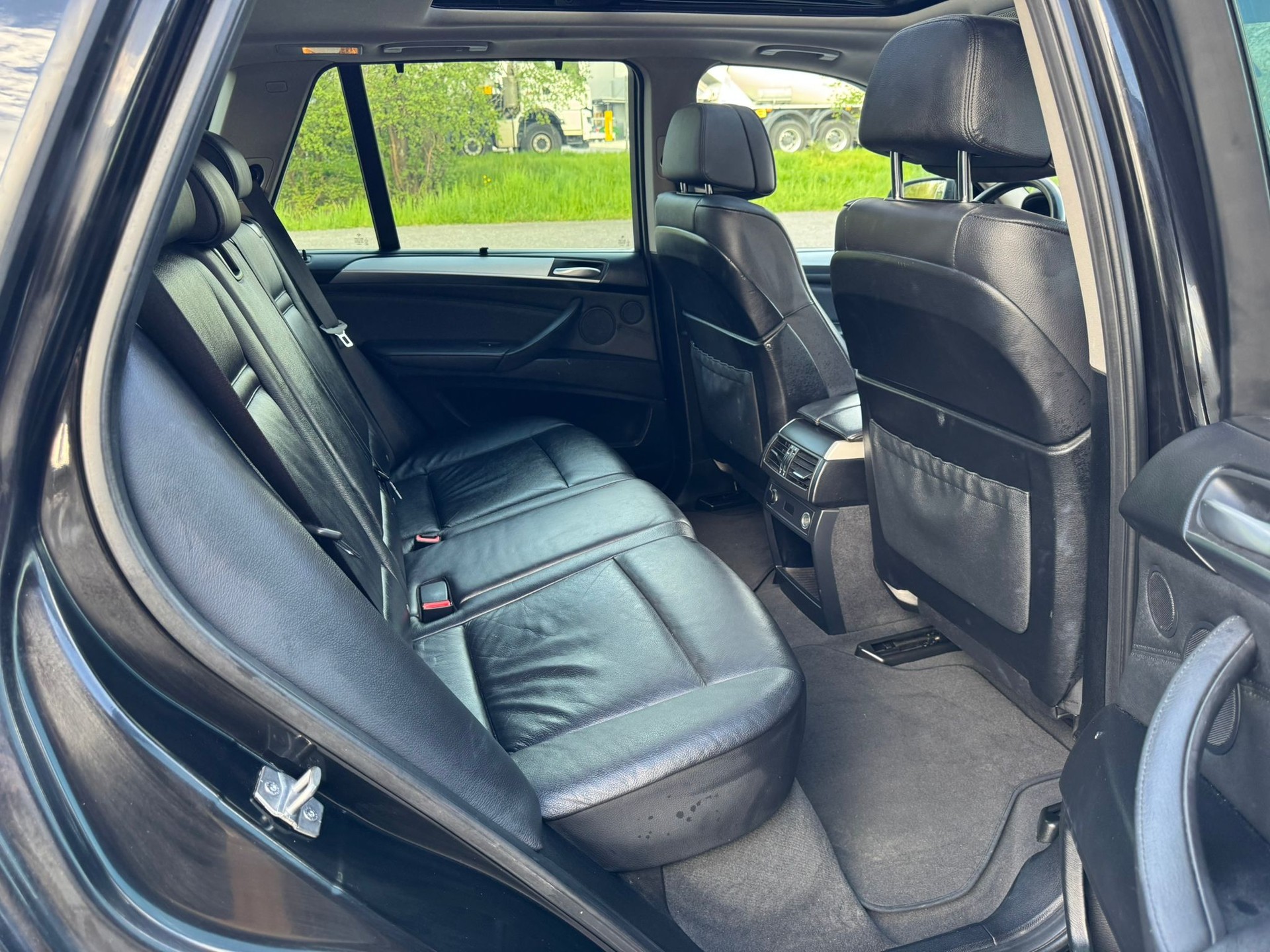 BMW X5 xDrive 35i Steptronic-image-13
