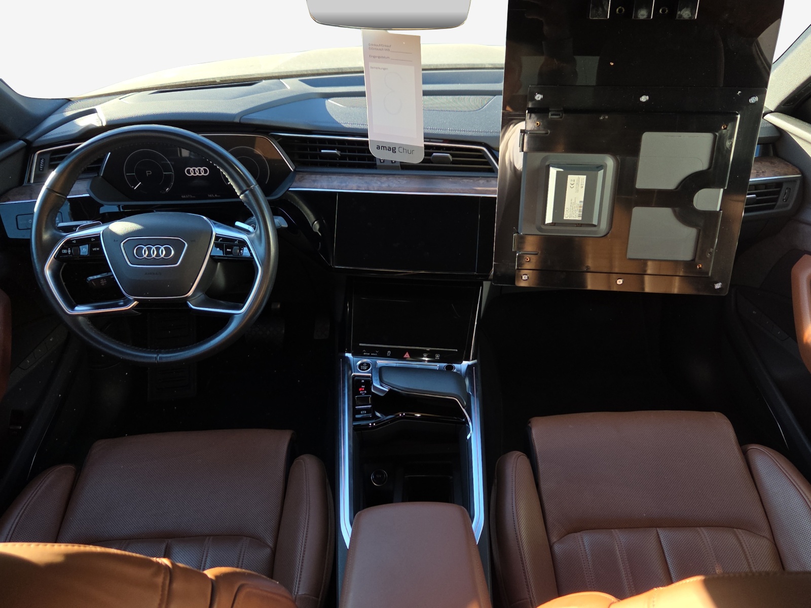 AUDI e-tron 55 Sportback Advanced quattro-image-8