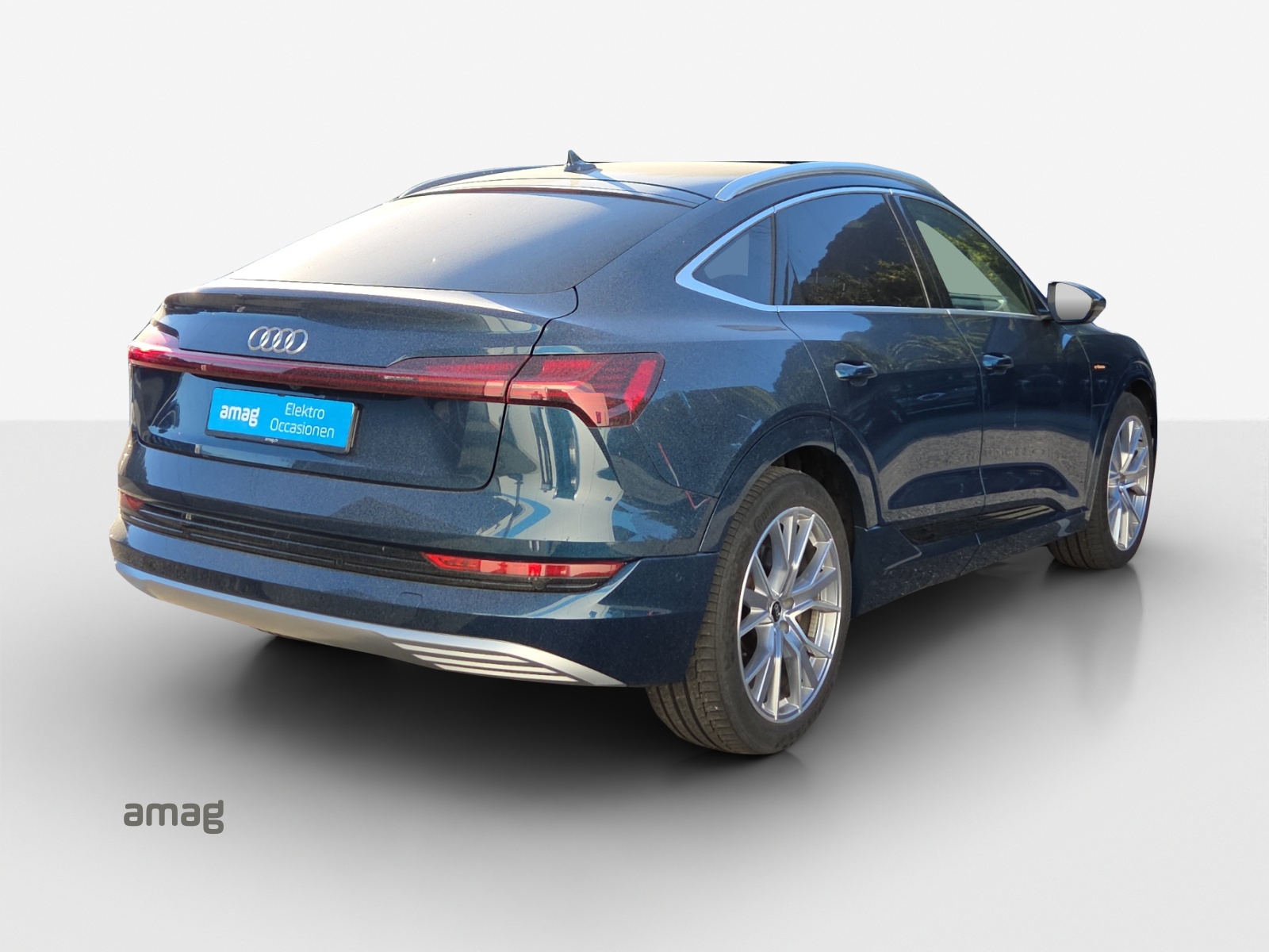 AUDI e-tron 55 Sportback Advanced quattro-image-4