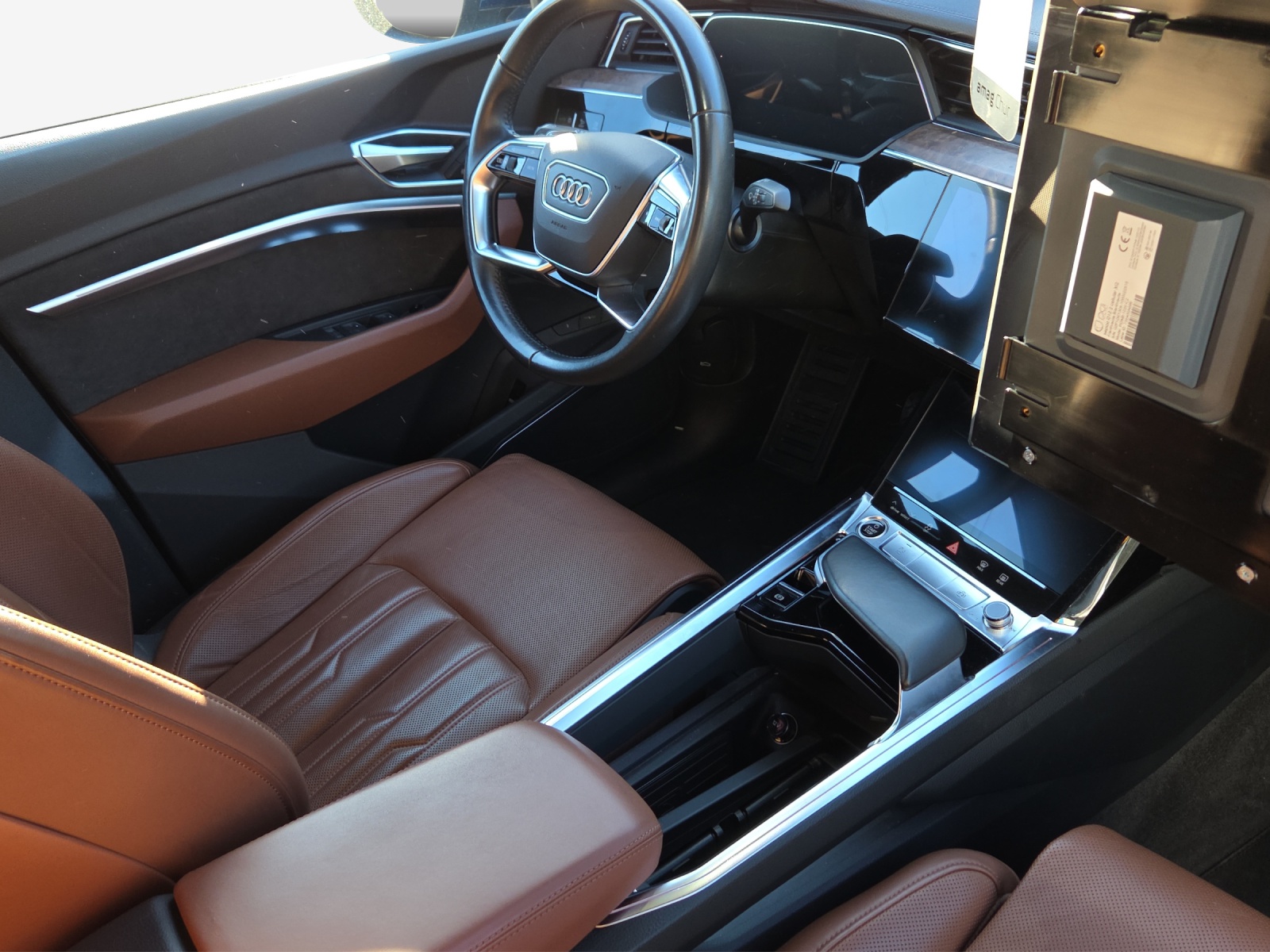 AUDI e-tron 55 Sportback Advanced quattro-image-14