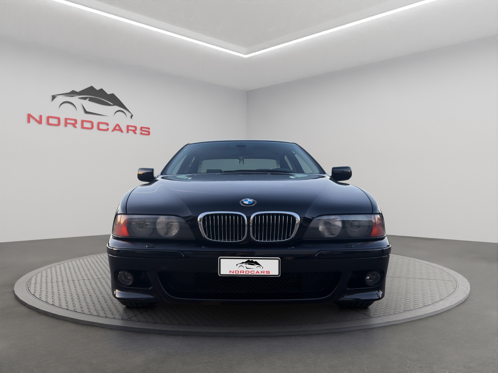 BMW 540i-image-7