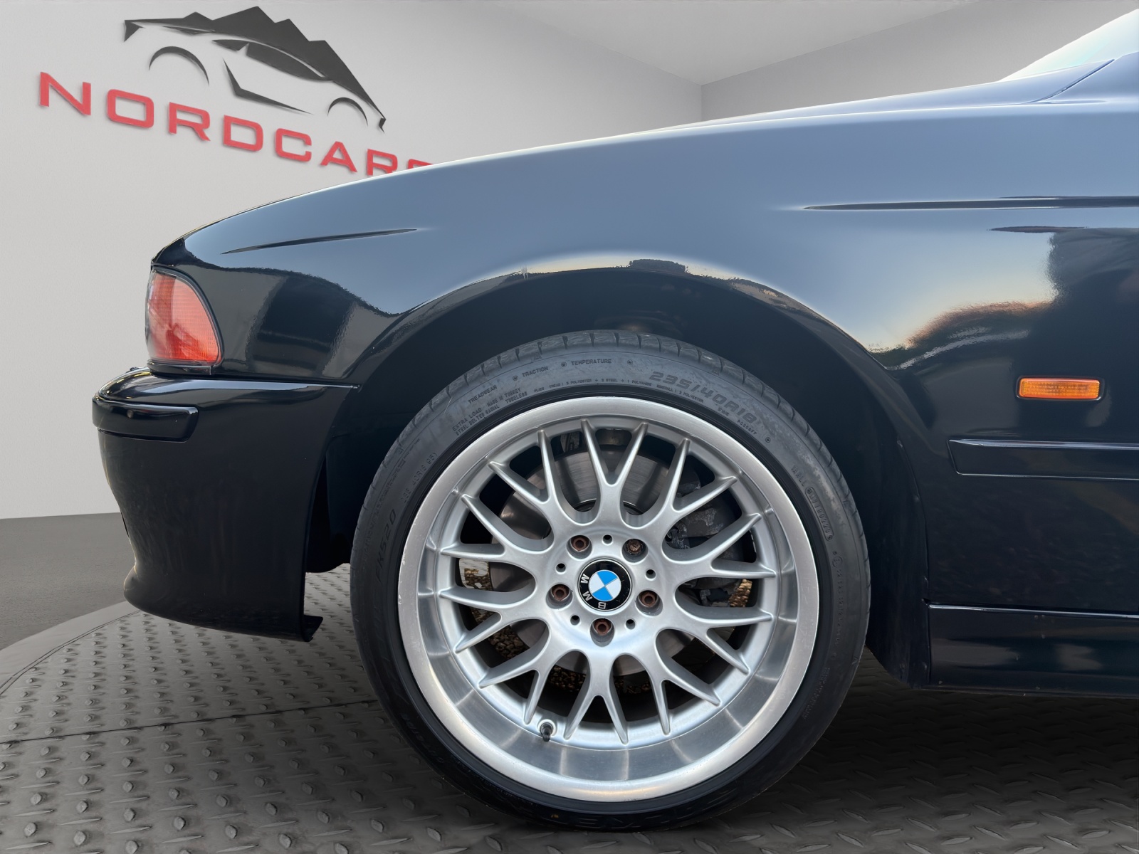 BMW 540i-image-19