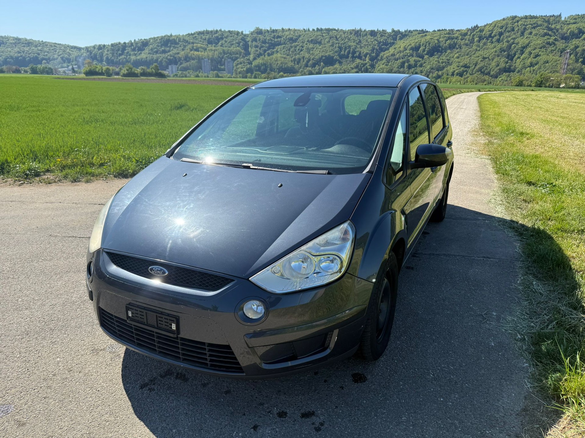FORD S-Max 2.0i Ambiente-image-0