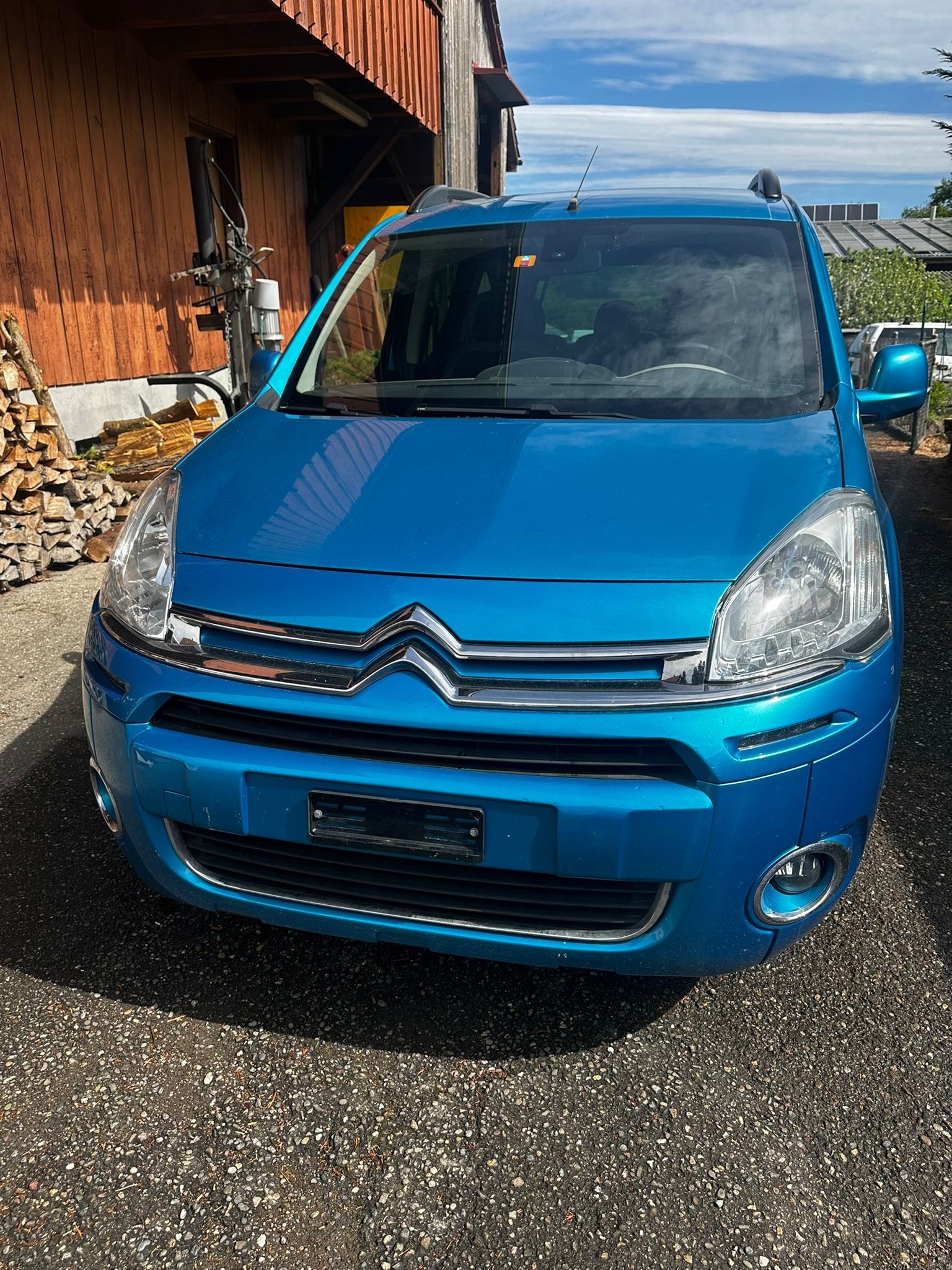 CITROEN Berlingo 1.6 e-HDi Exclusive EGS6-image-1