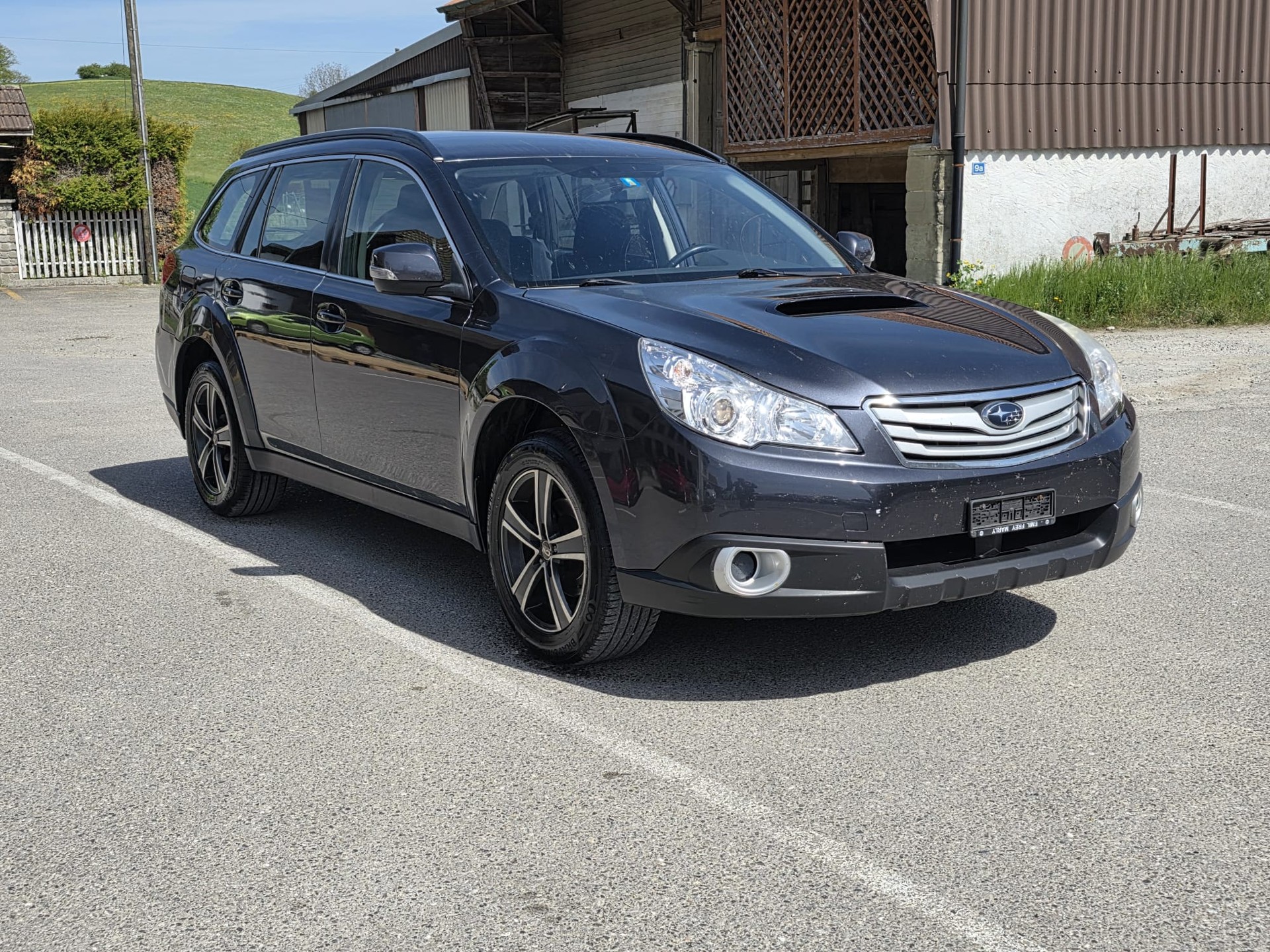 SUBARU Outback 2.0D Swiss AWD-image-12