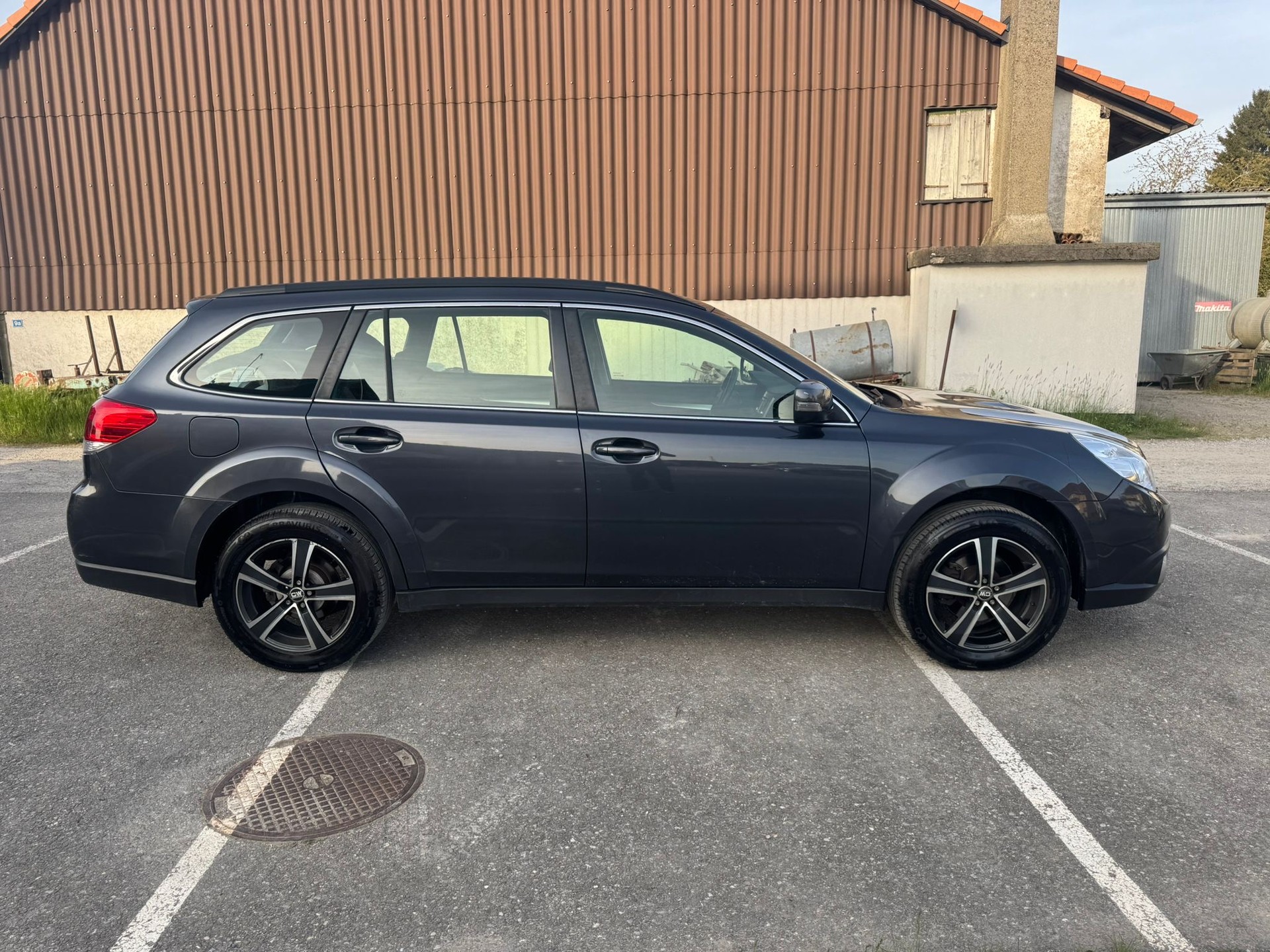 SUBARU Outback 2.0D Swiss AWD-image-7