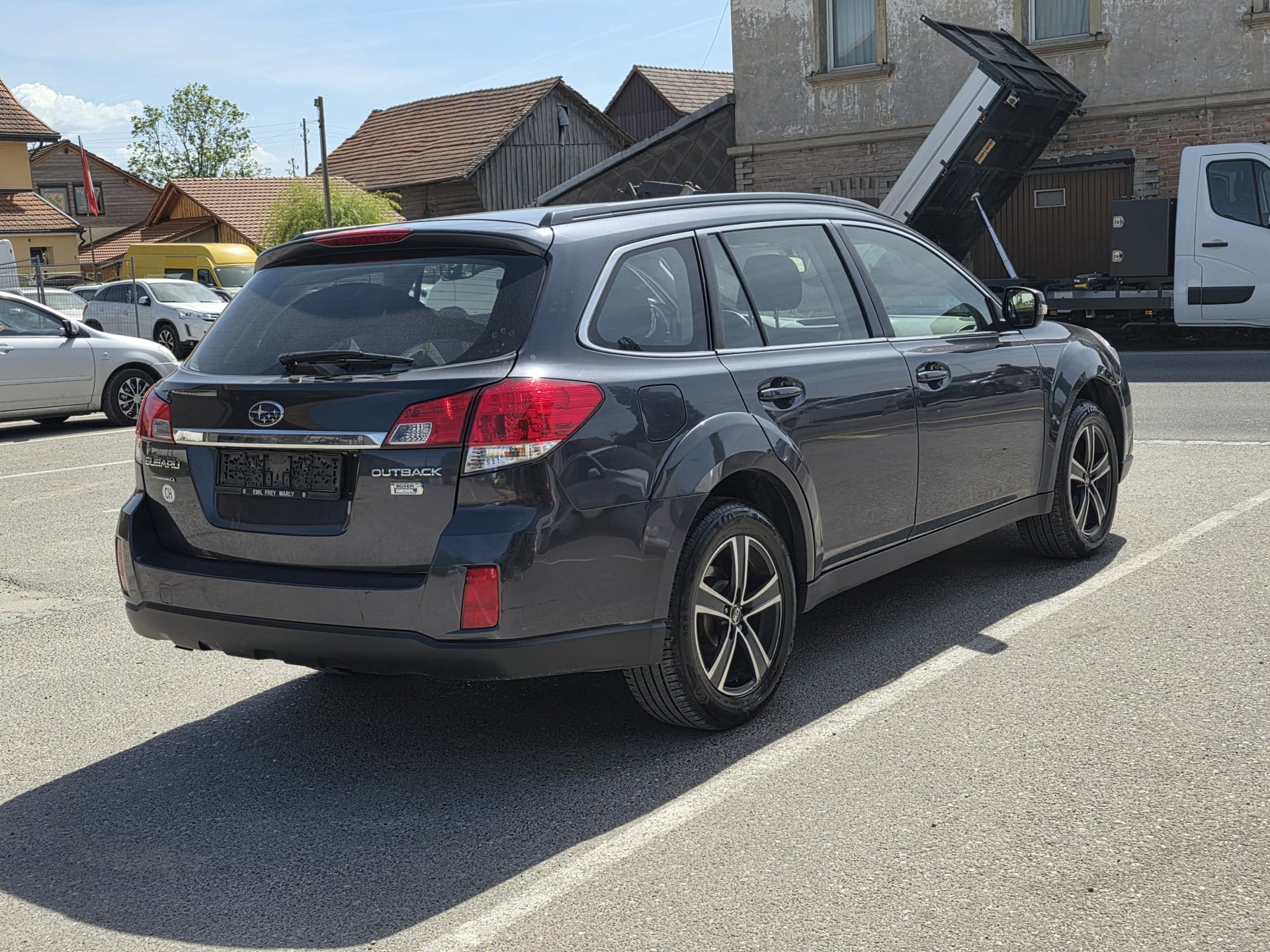 SUBARU Outback 2.0D Swiss AWD-image-13