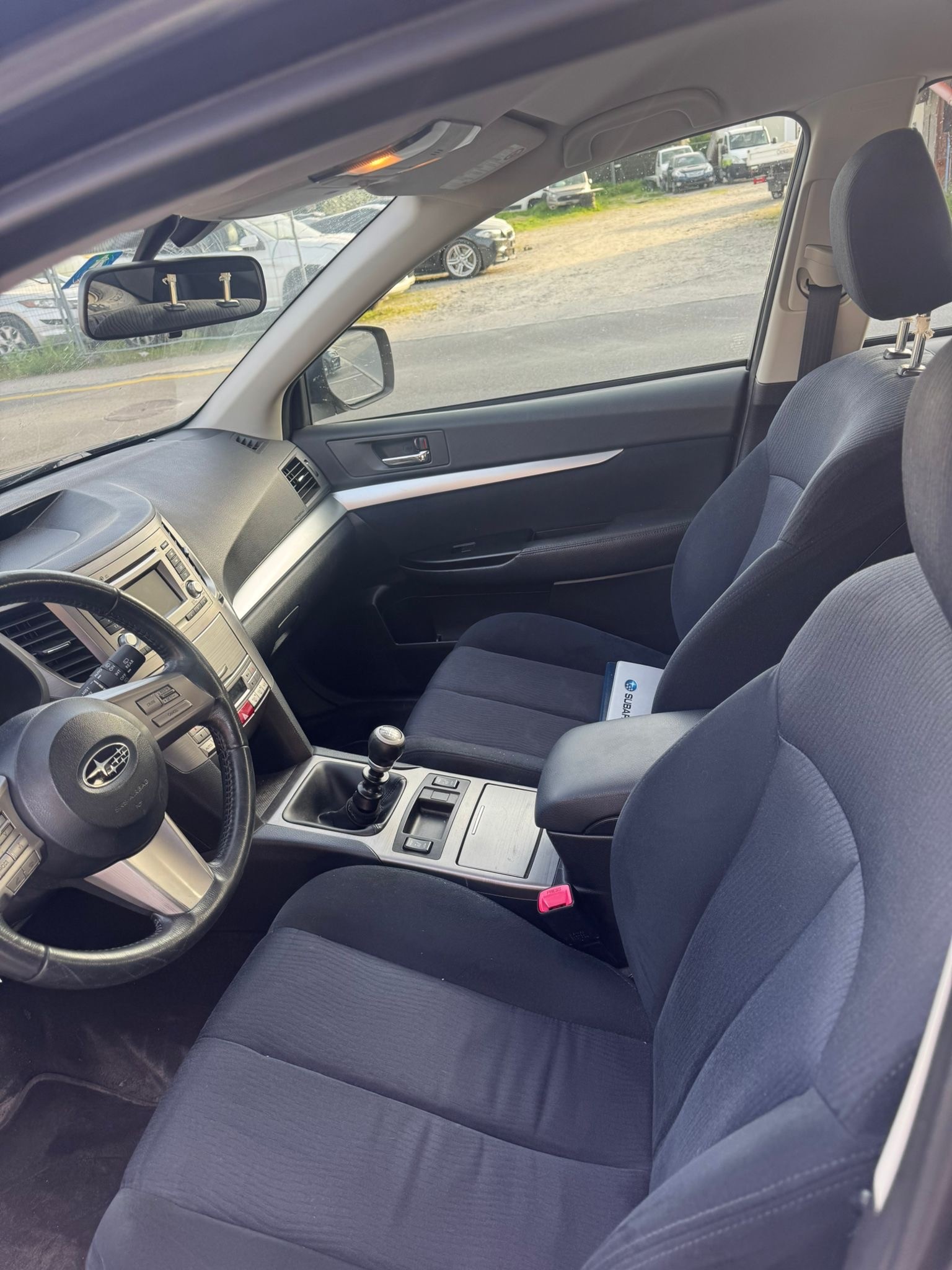 SUBARU Outback 2.0D Swiss AWD-image-5