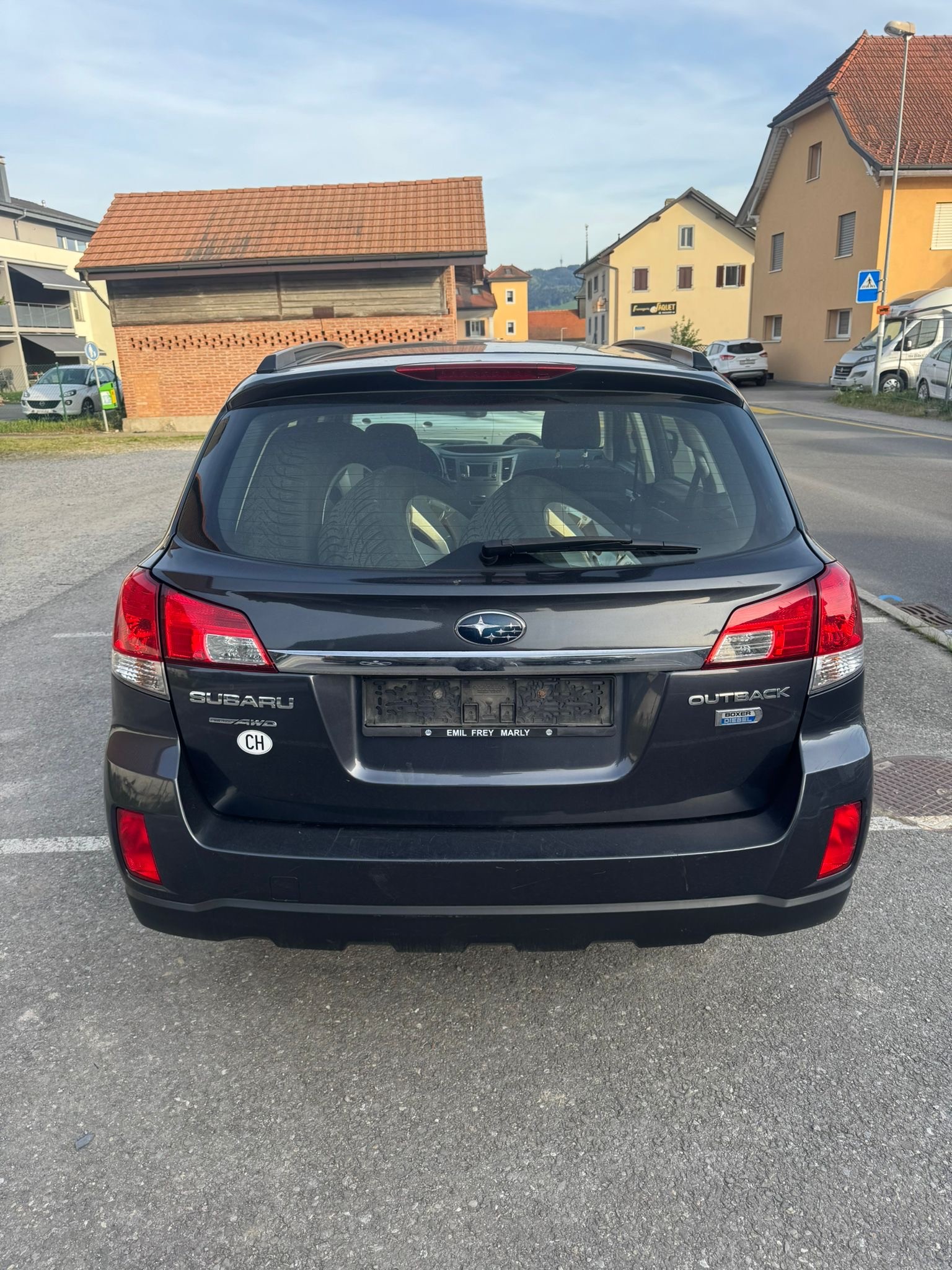 SUBARU Outback 2.0D Swiss AWD-image-4