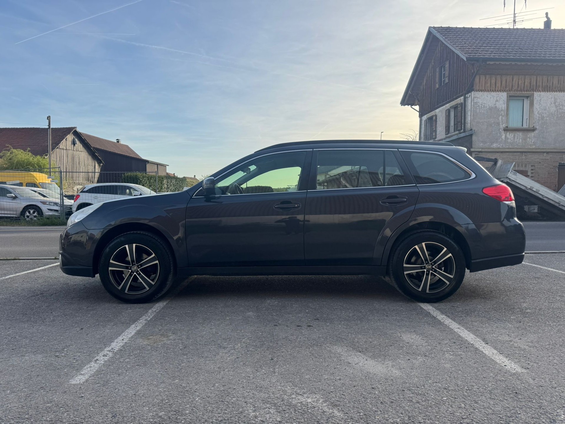 SUBARU Outback 2.0D Swiss AWD-image-2
