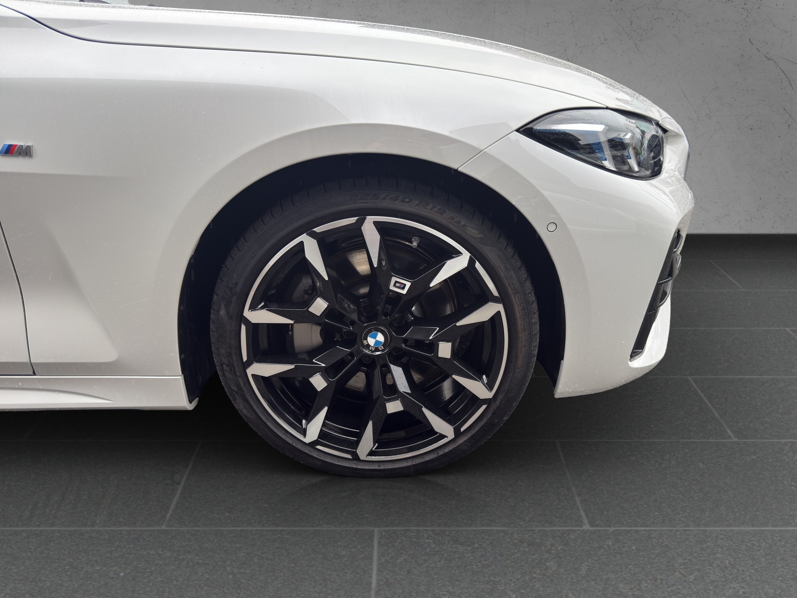 BMW 430i xDrive Cabriolet M Sport Steptronic-image-9