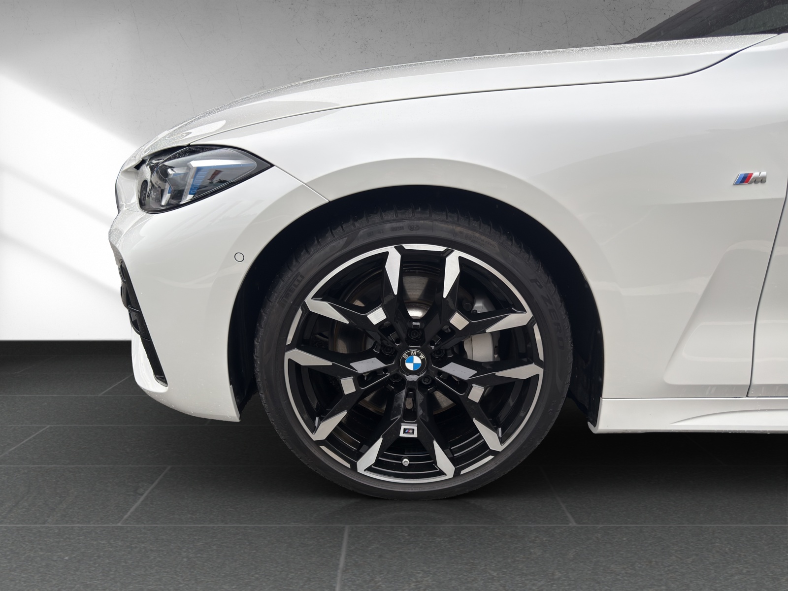 BMW 430i xDrive Cabriolet M Sport Steptronic-image-8