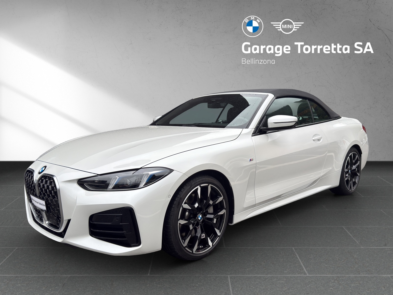 BMW 430i xDrive Cabriolet M Sport Steptronic-image-0