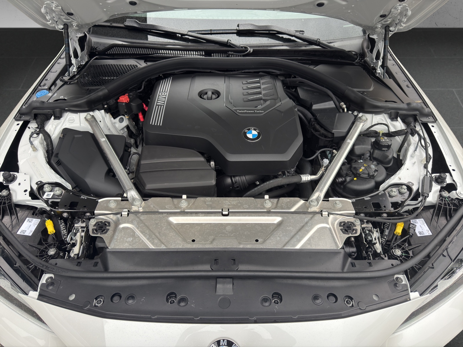 BMW 430i xDrive Cabriolet M Sport Steptronic-image-18