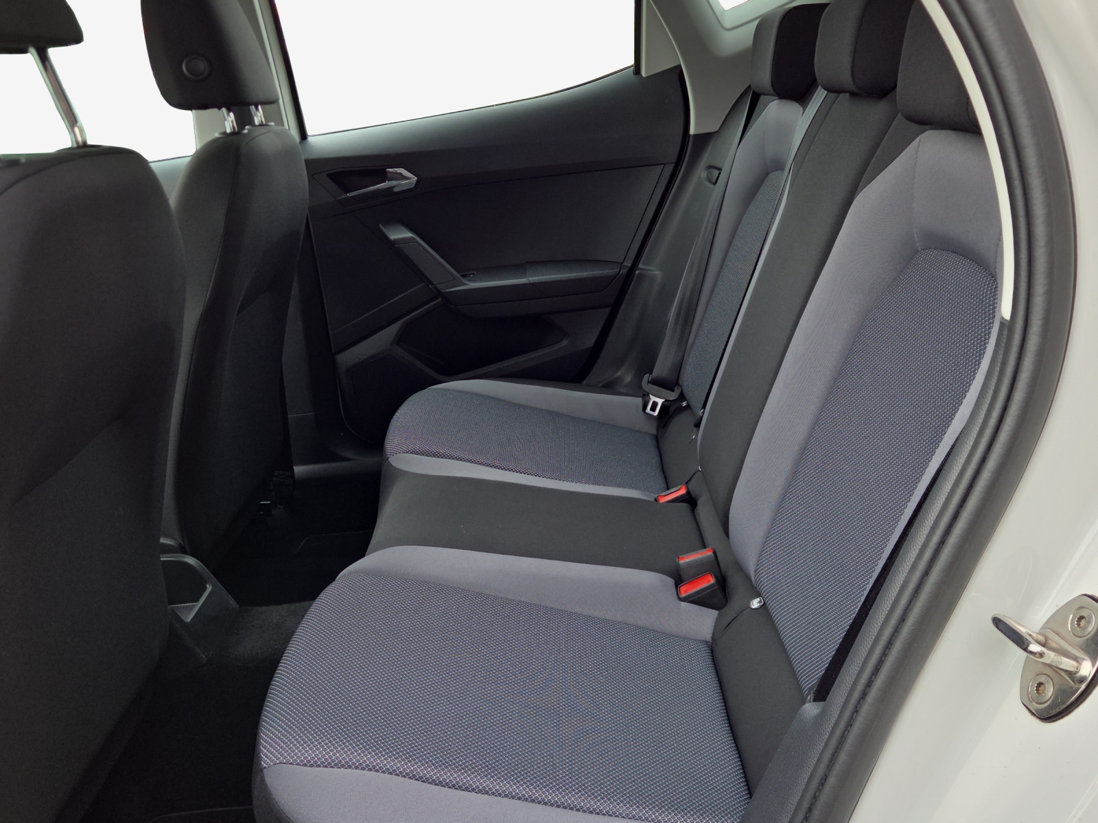 SEAT Arona 1.0 TSI Eco Style DSG-image-11