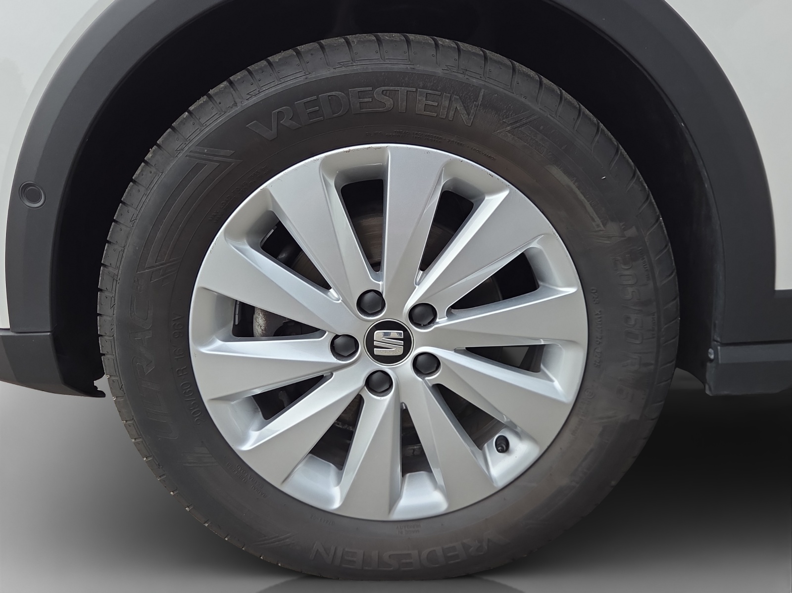SEAT Arona 1.0 TSI Eco Style DSG-image-13