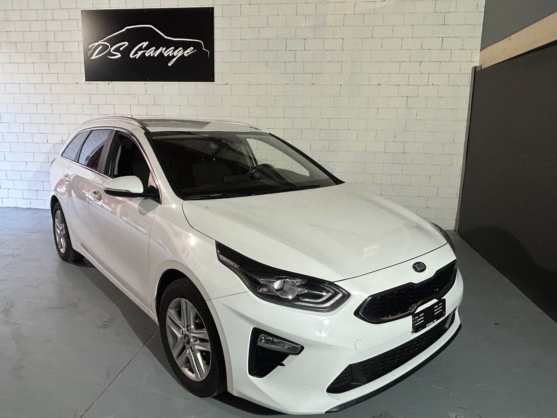 KIA Ceed Sportswagon 1.4 T-GDi Power 25 DCT-image-1