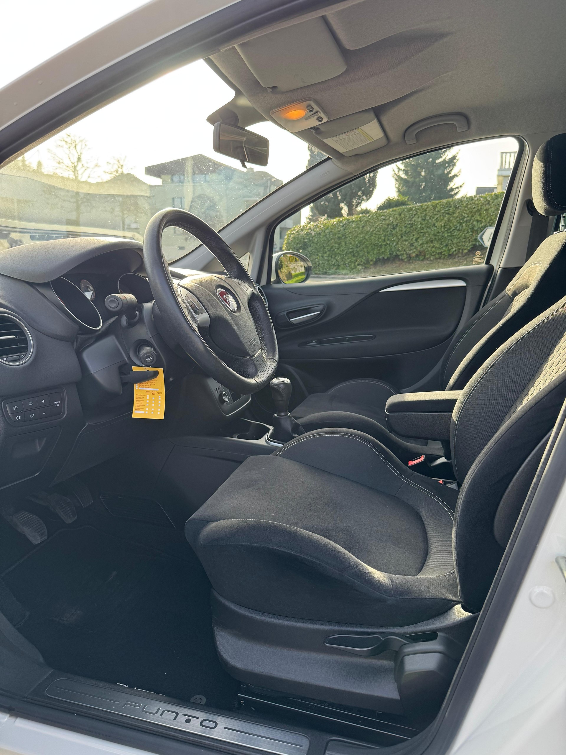 FIAT Punto 1.4 16V Turbo Sport-image-5