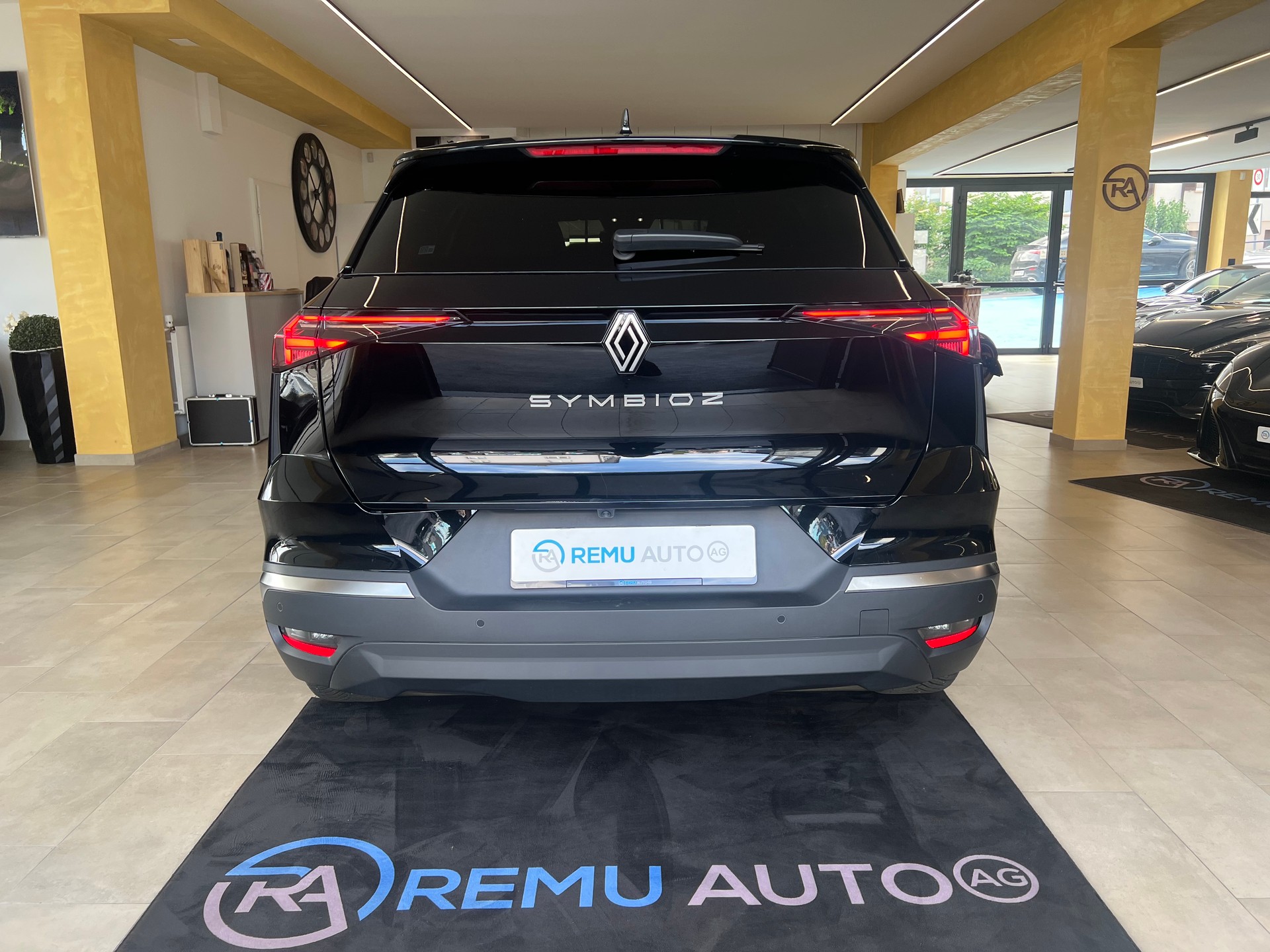 RENAULT Symbioz 1.3 Techno EDC-showroom-element-2