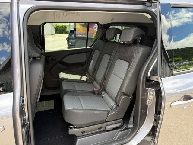 RENAULT Grand Kangoo Kombi 1.3 TCe 130 techno-image-6