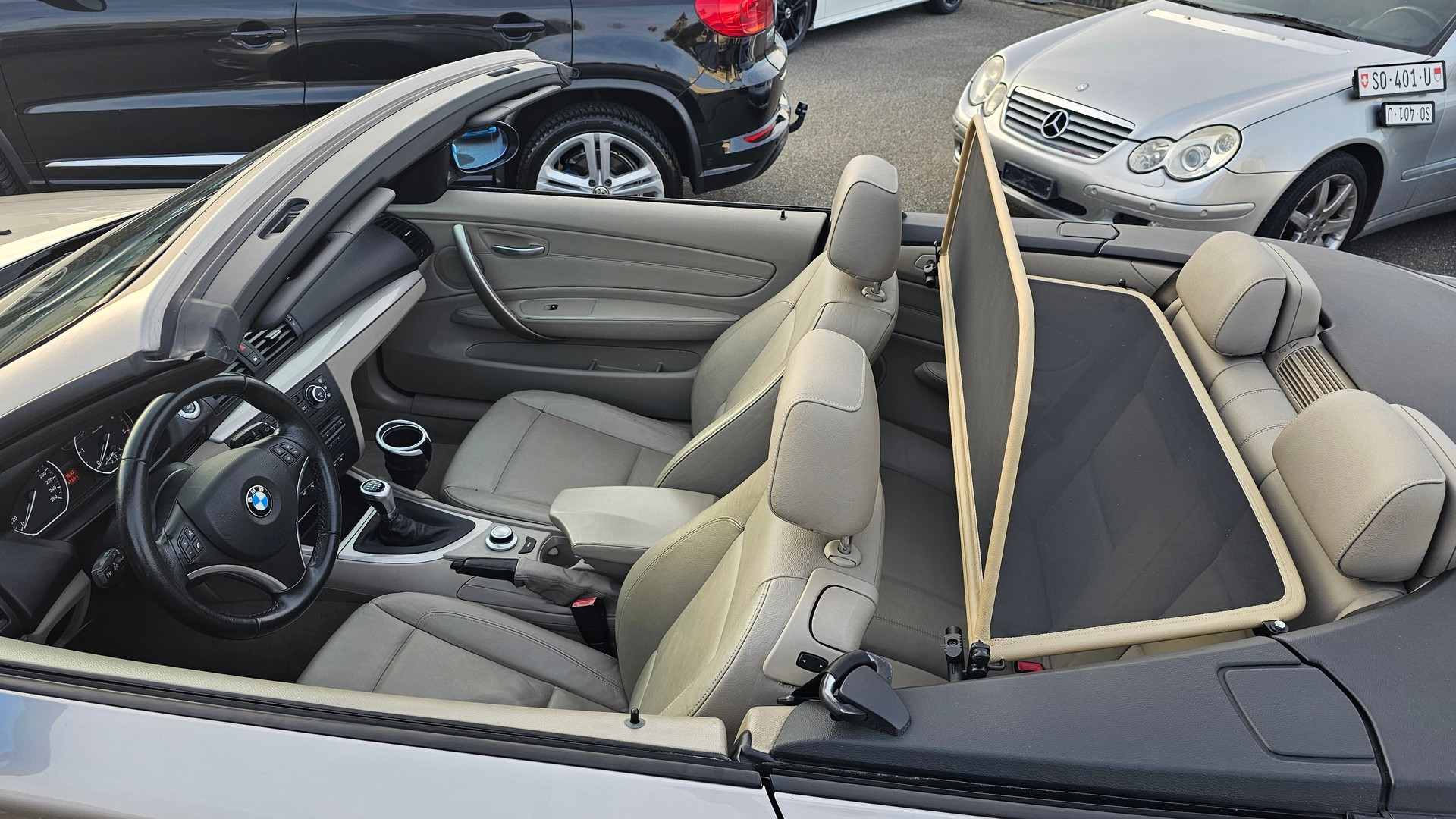 BMW 120d Cabrio-image-8